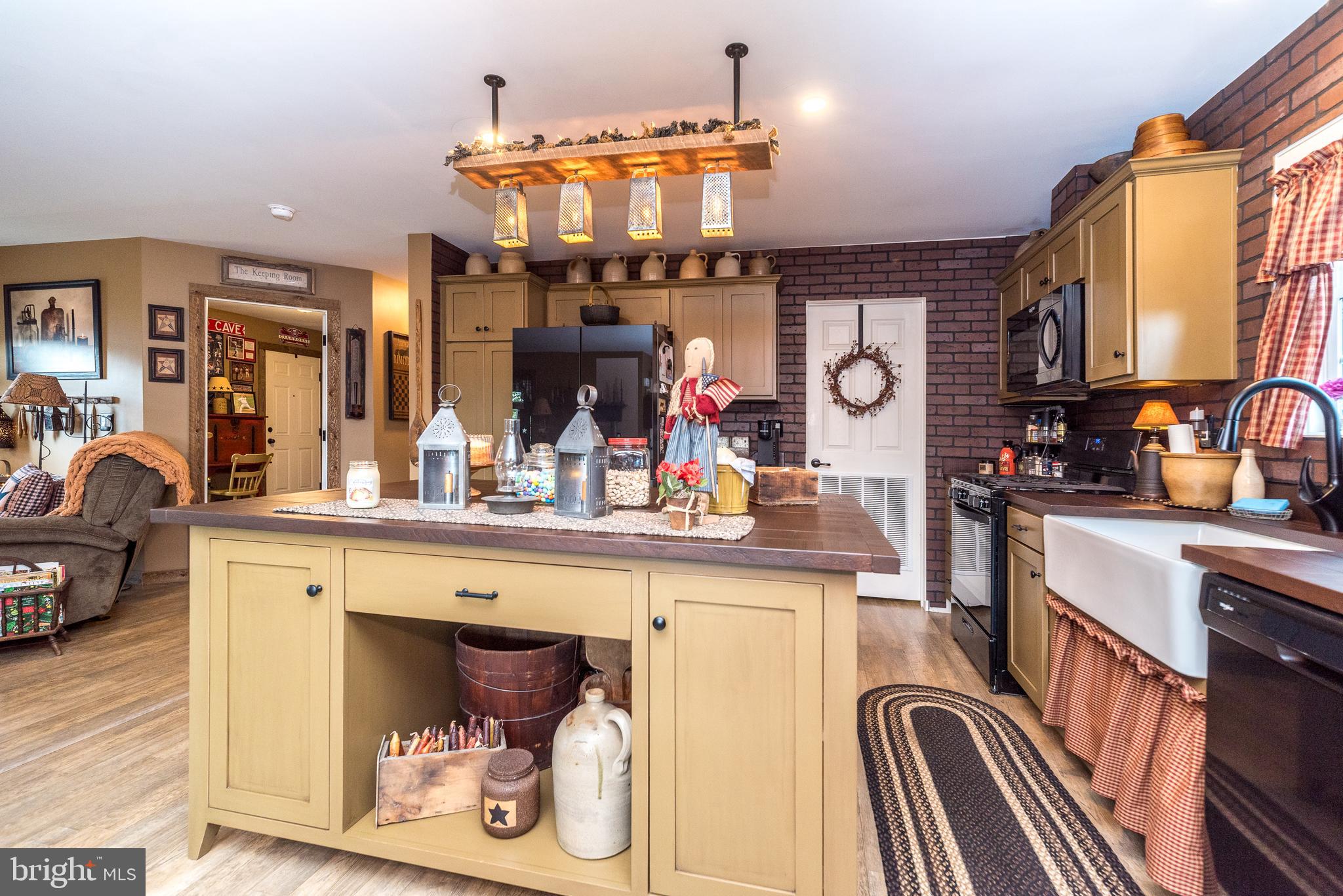 SPRING VALLEY VILLAG - Residential
