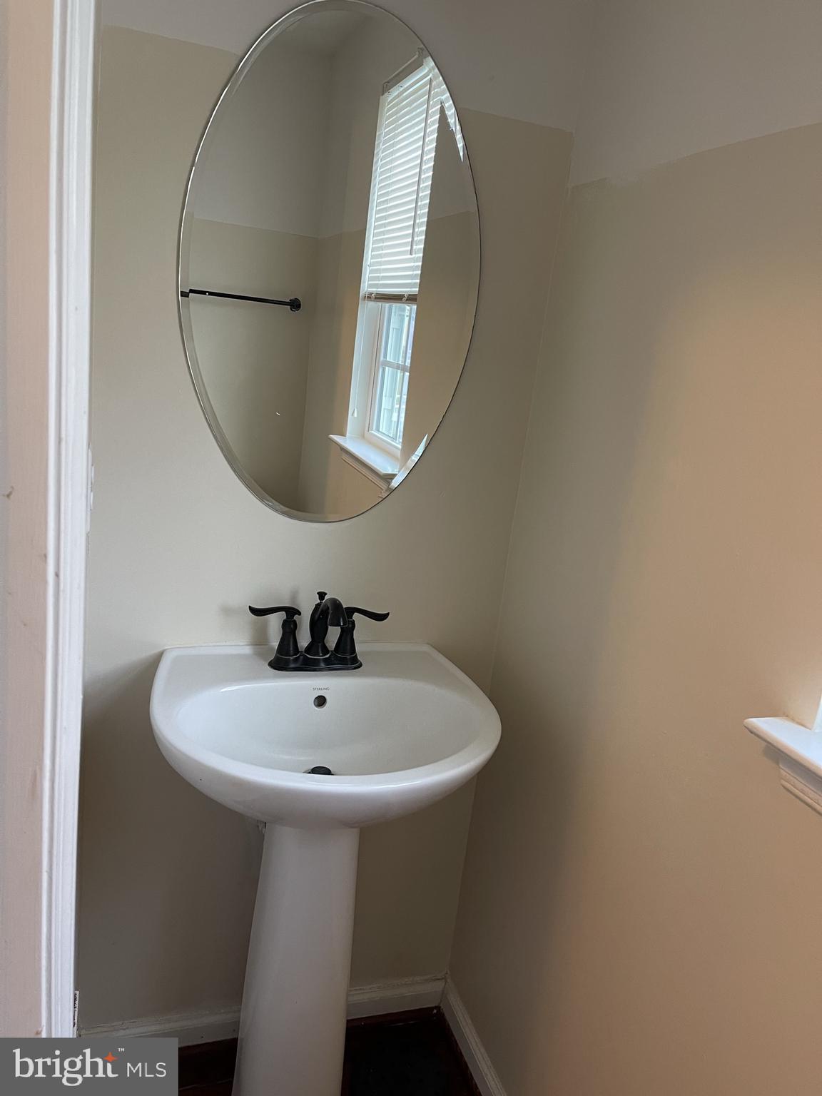 BRENTWOOD - Residential Lease