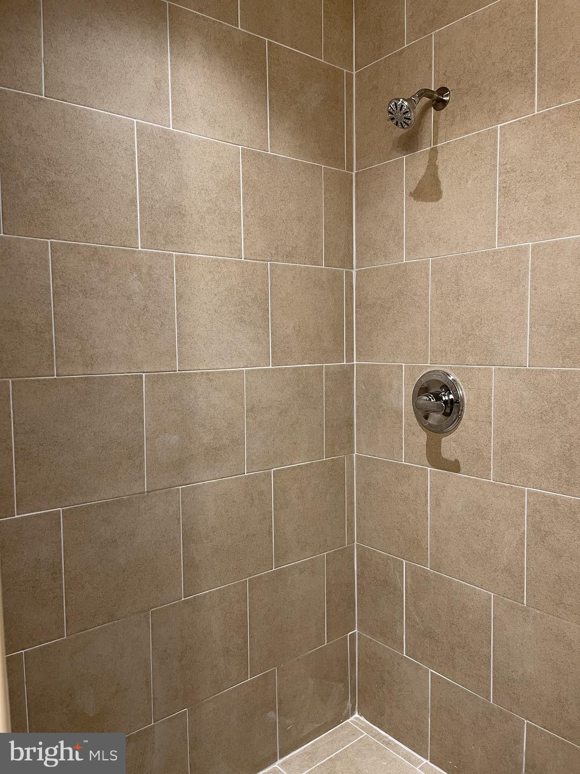 BRENTWOOD - Residential Lease