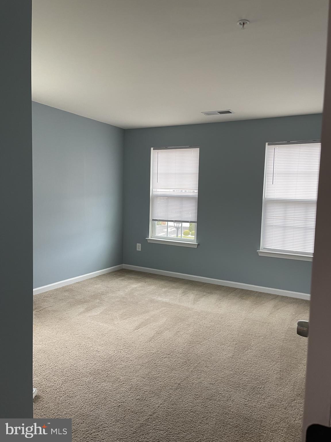 BRENTWOOD - Residential Lease