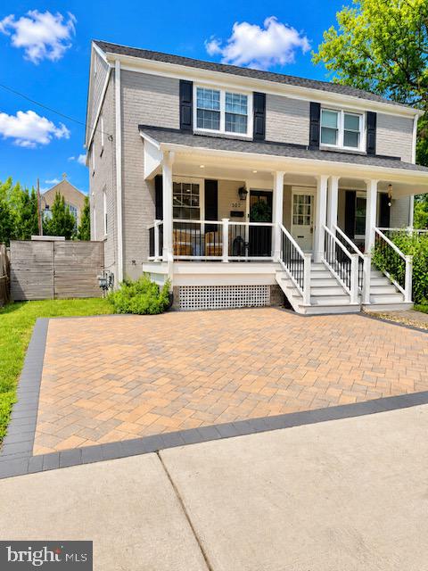 Townhouse For Sale - 102 E Howell Avenue<br/> ALEXANDRIA, VA 22301