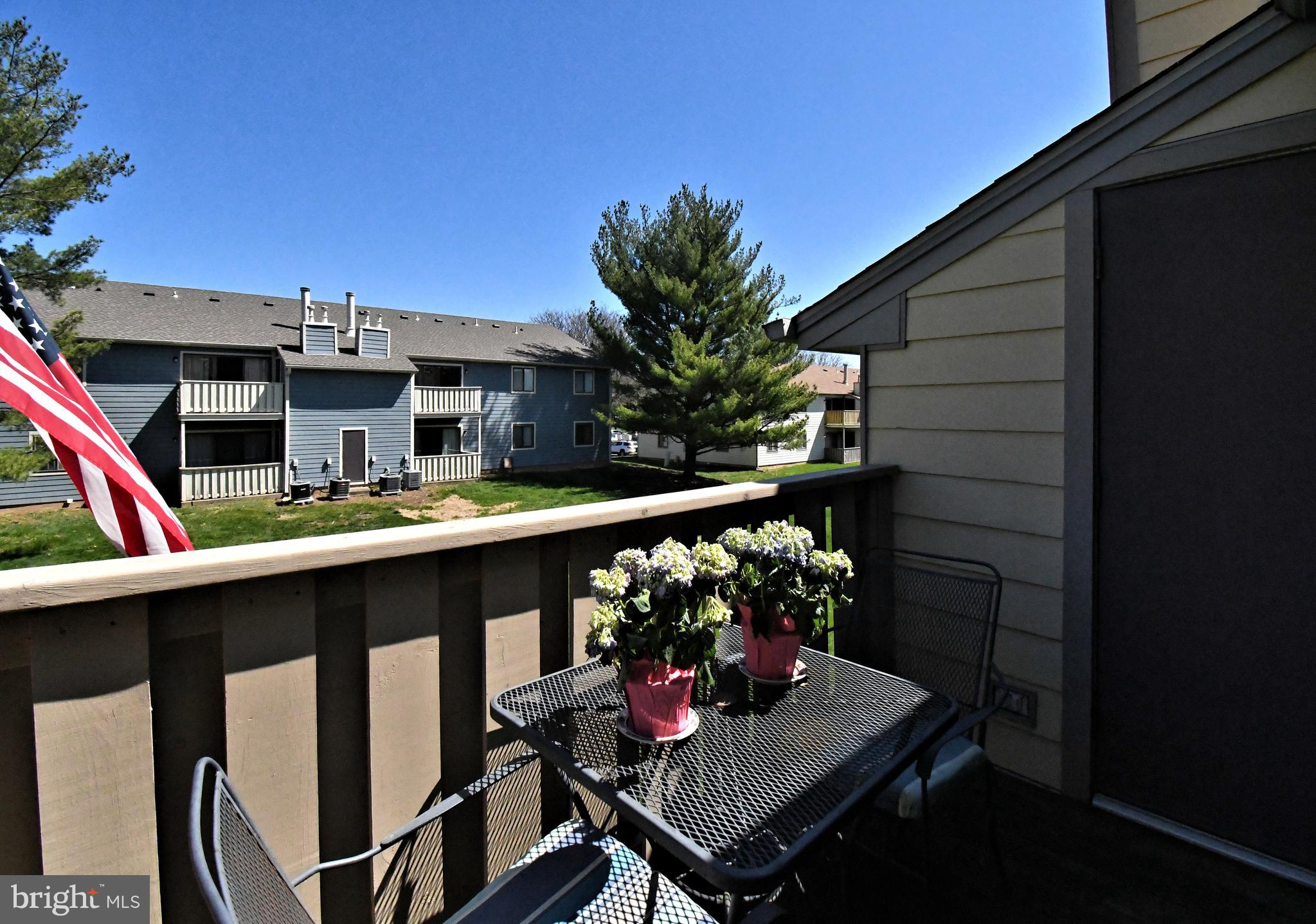 WOOD HOLLOW - Residential