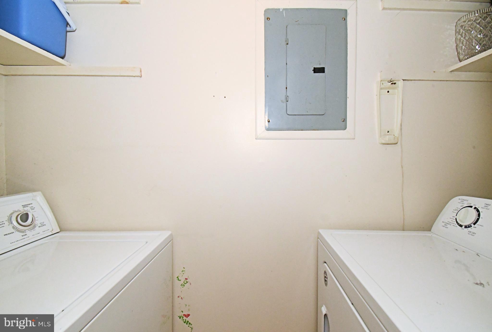 WOOD HOLLOW - Residential