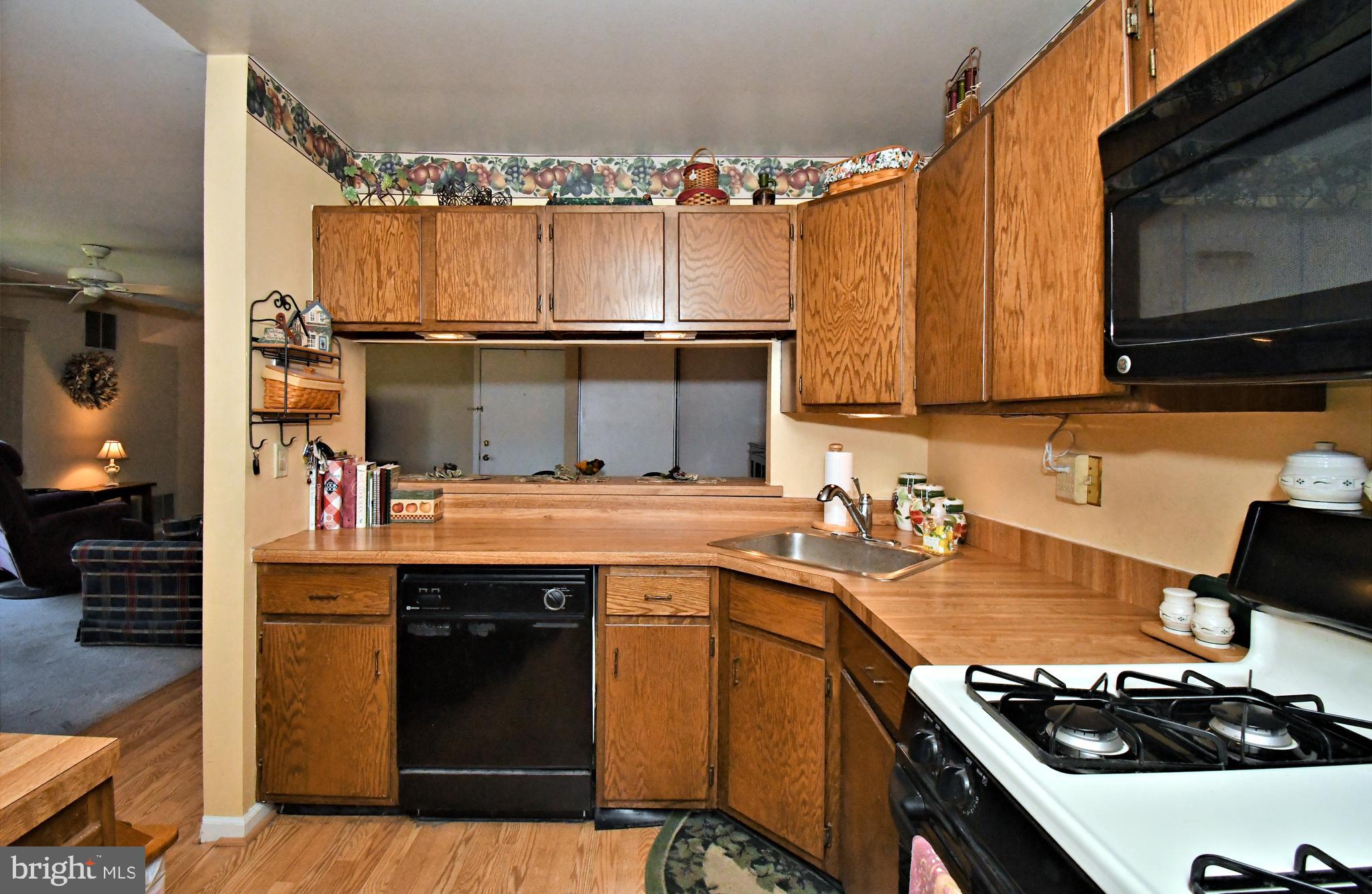 WOOD HOLLOW - Residential