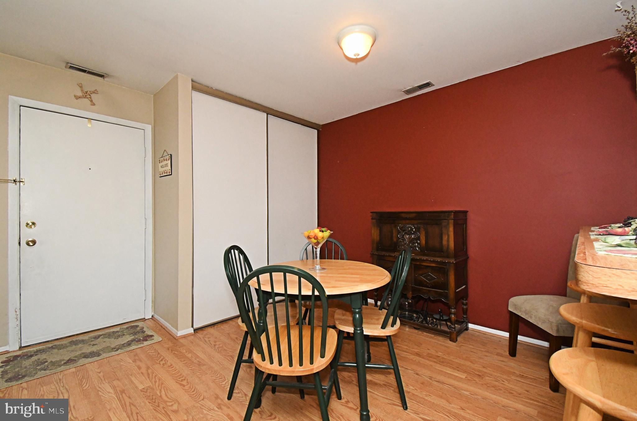 WOOD HOLLOW - Residential