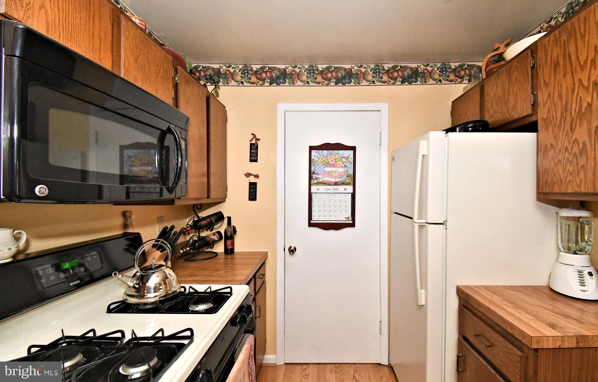 WOOD HOLLOW - Residential