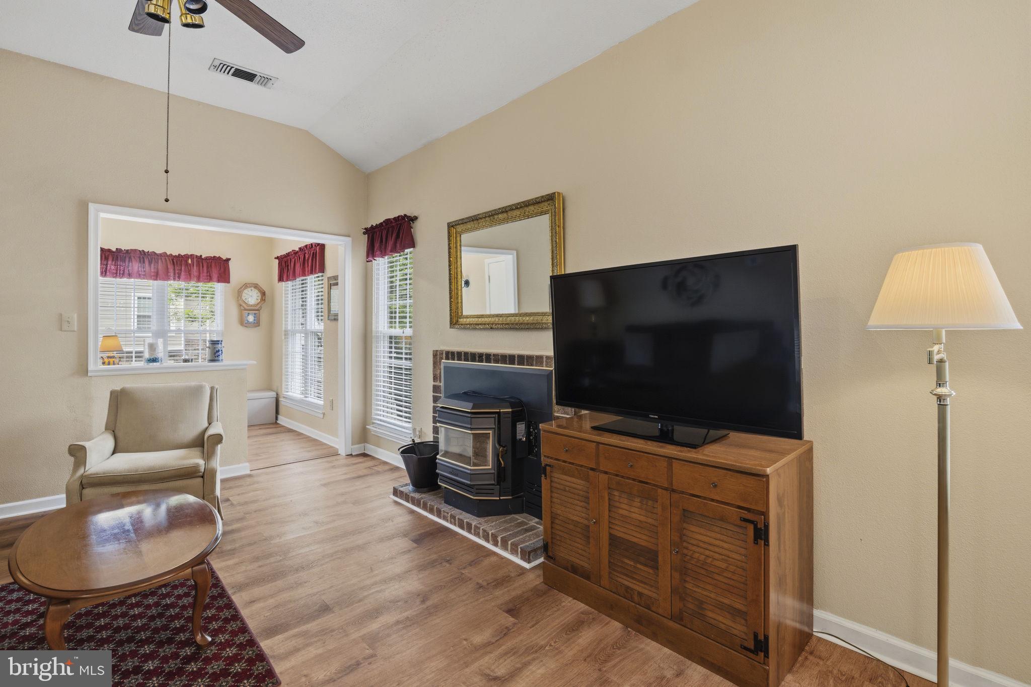ENGLISH COUNTRY MANOR - Residential