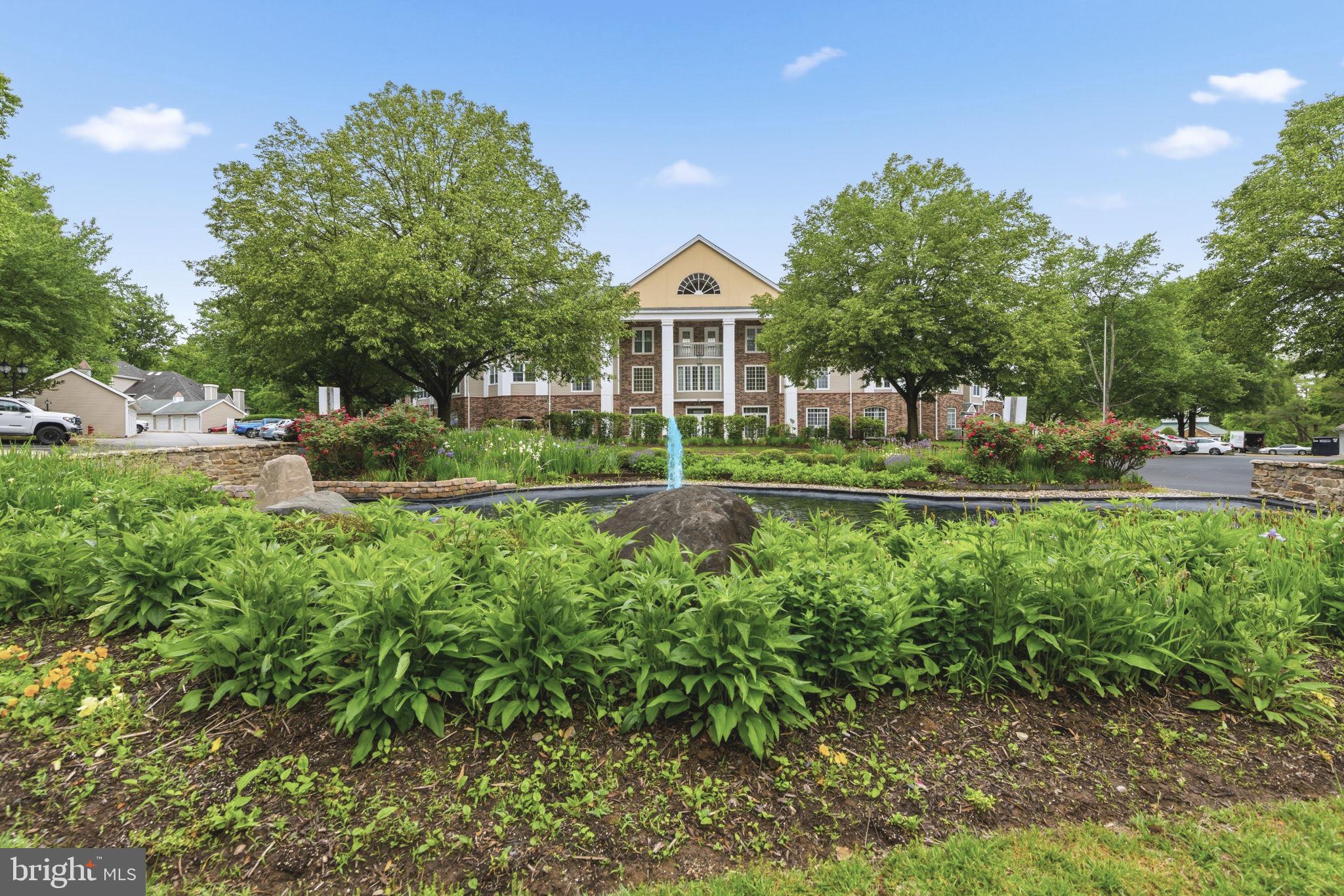 ENGLISH COUNTRY MANOR - Residential