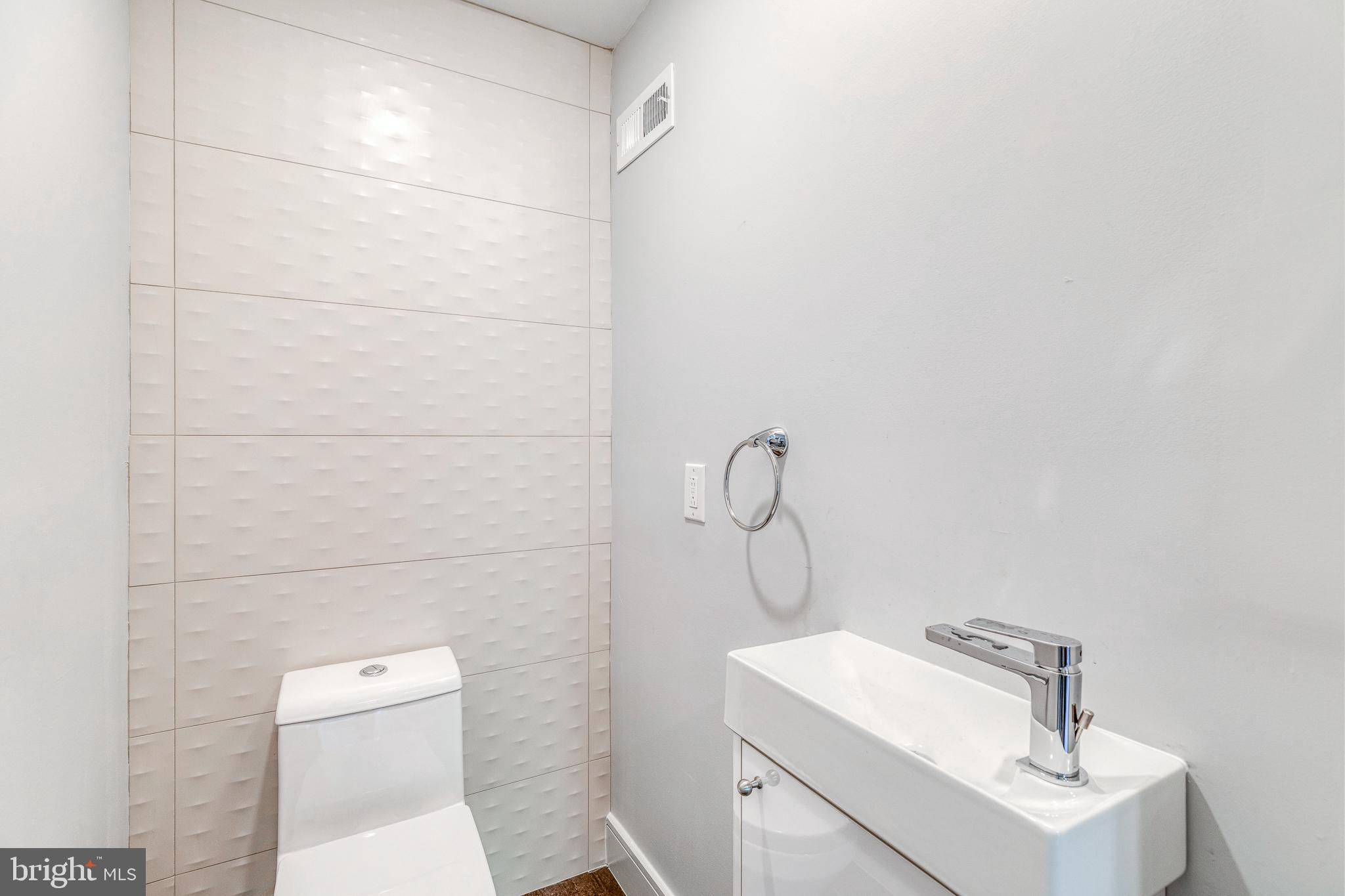 ANDORRA WOODS - Residential