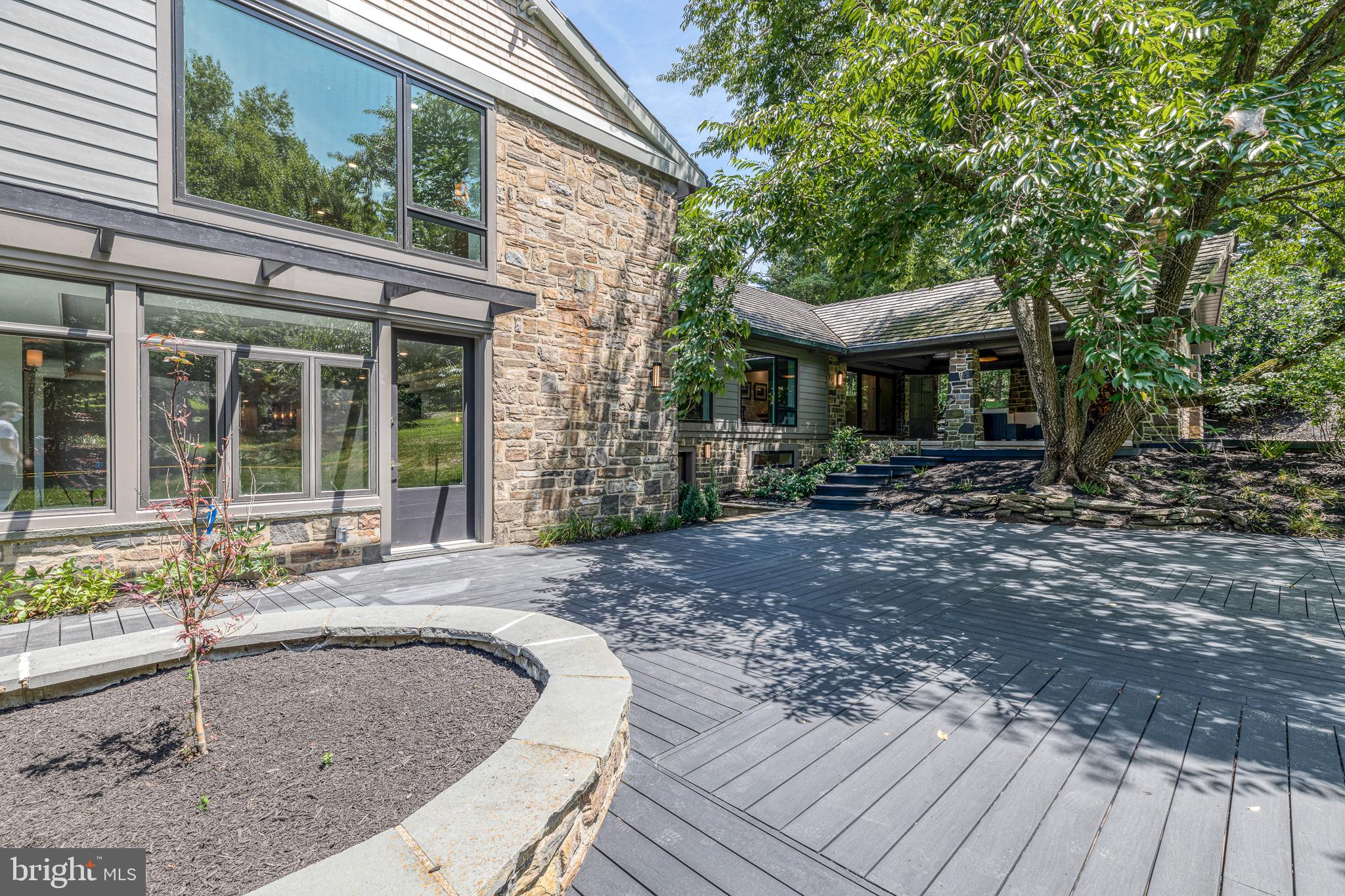 ANDORRA WOODS - Residential