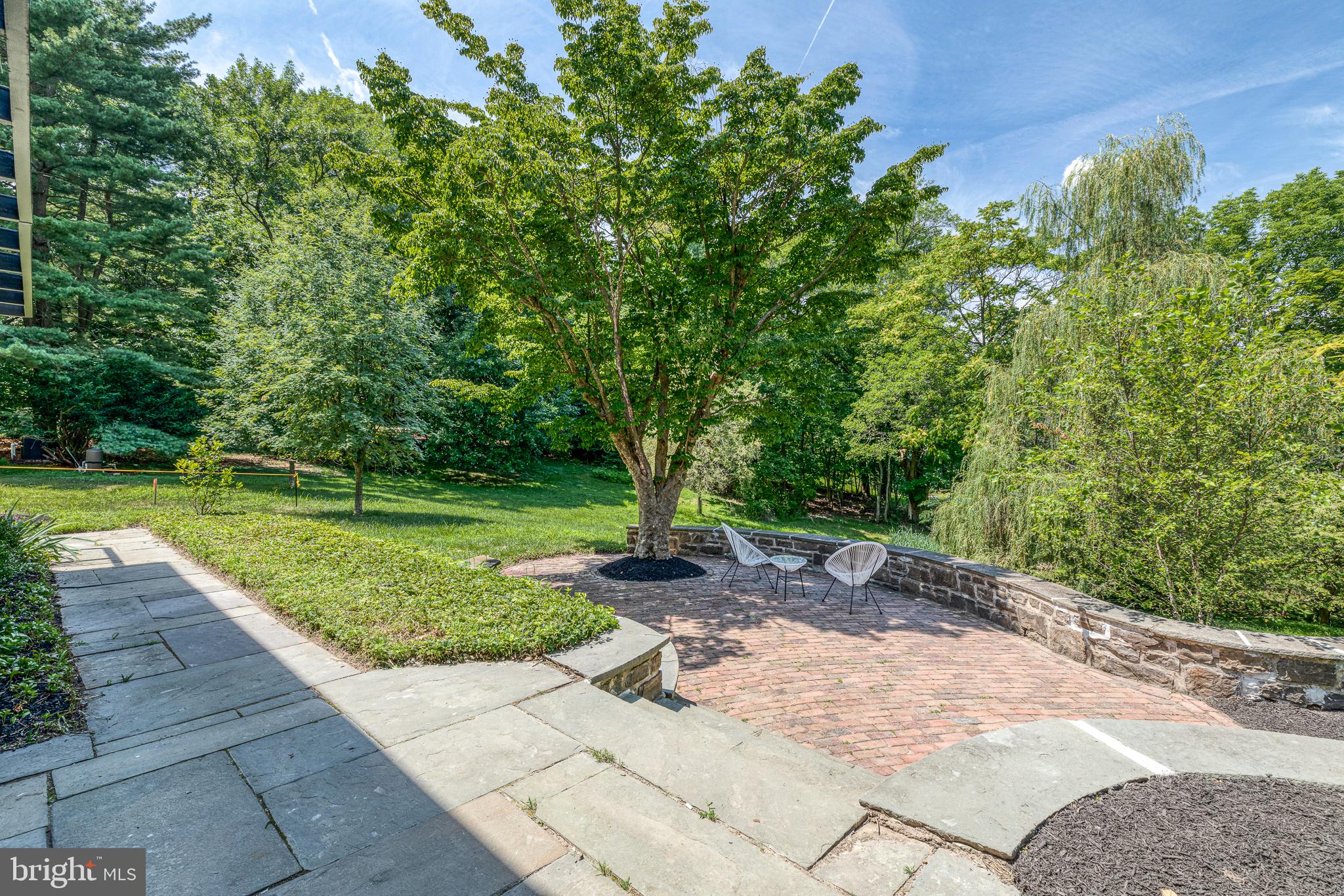 ANDORRA WOODS - Residential