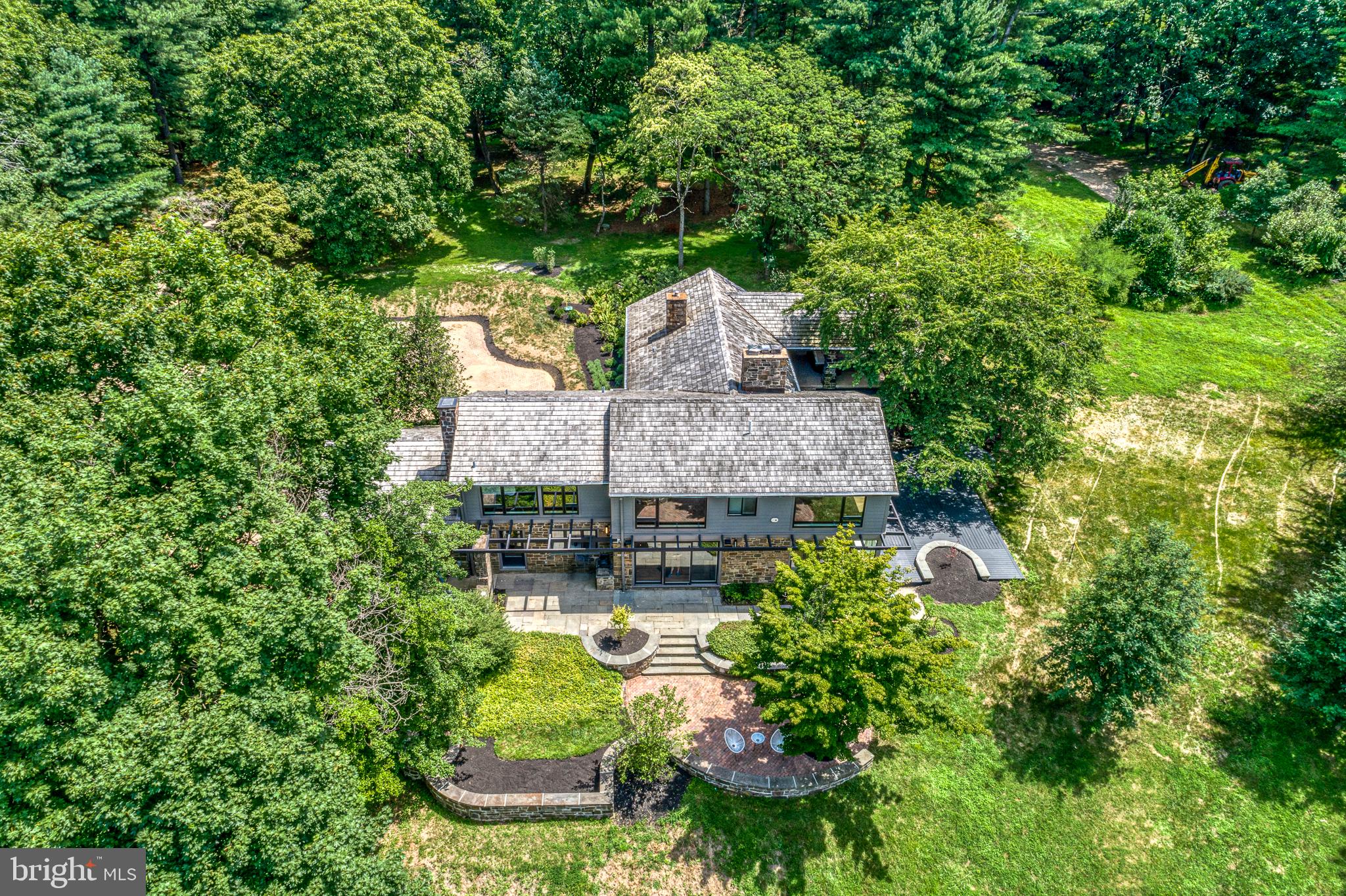 ANDORRA WOODS - Residential