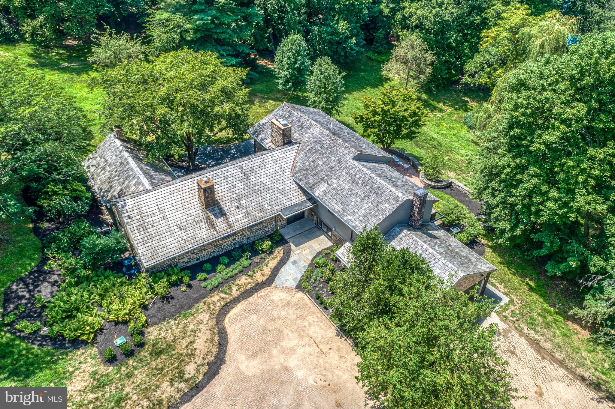 ANDORRA WOODS - Residential