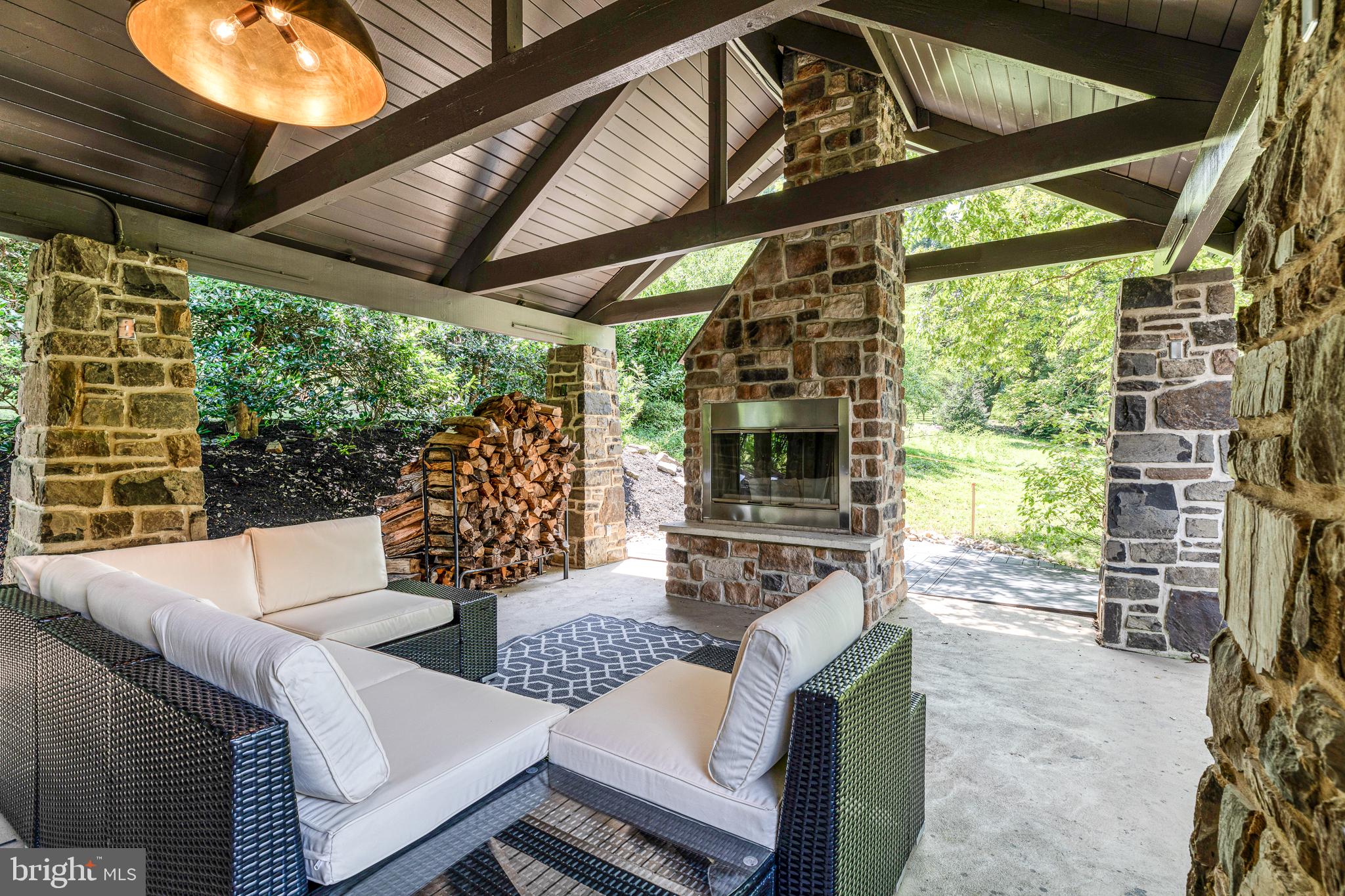 ANDORRA WOODS - Residential