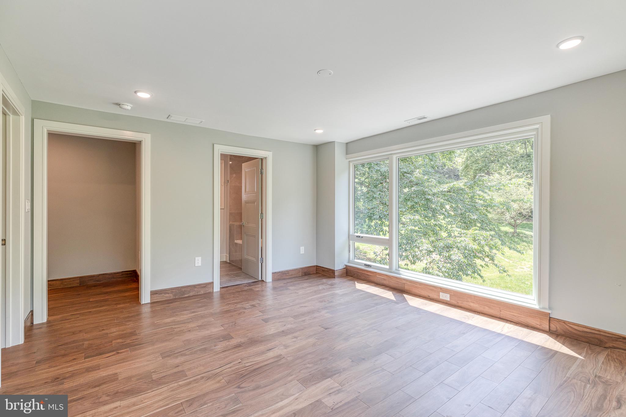 ANDORRA WOODS - Residential