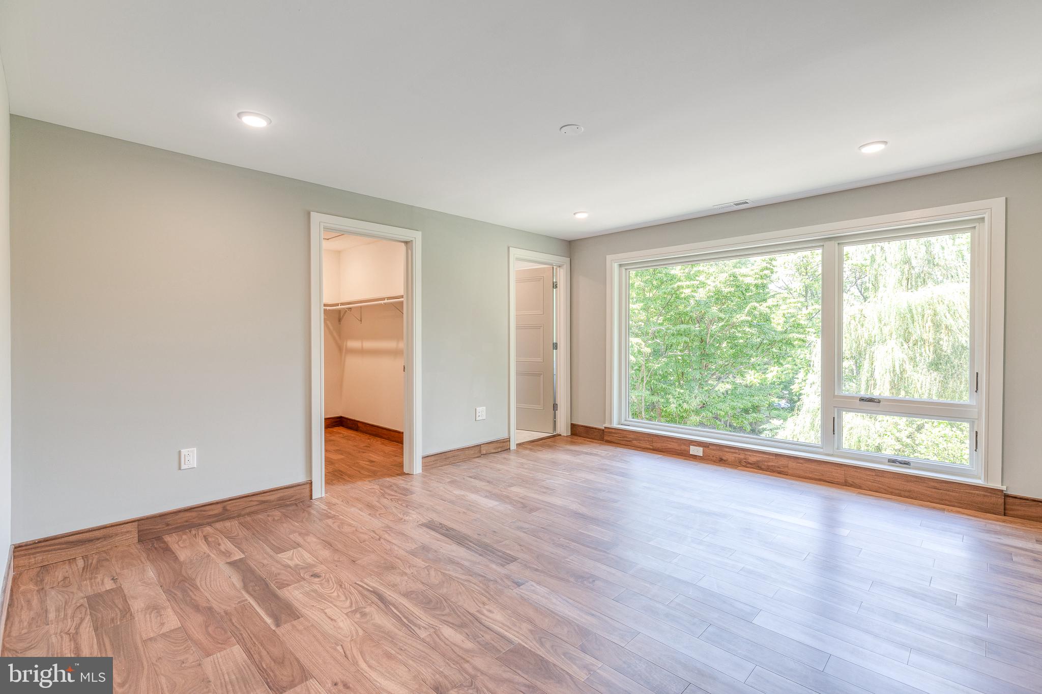 ANDORRA WOODS - Residential