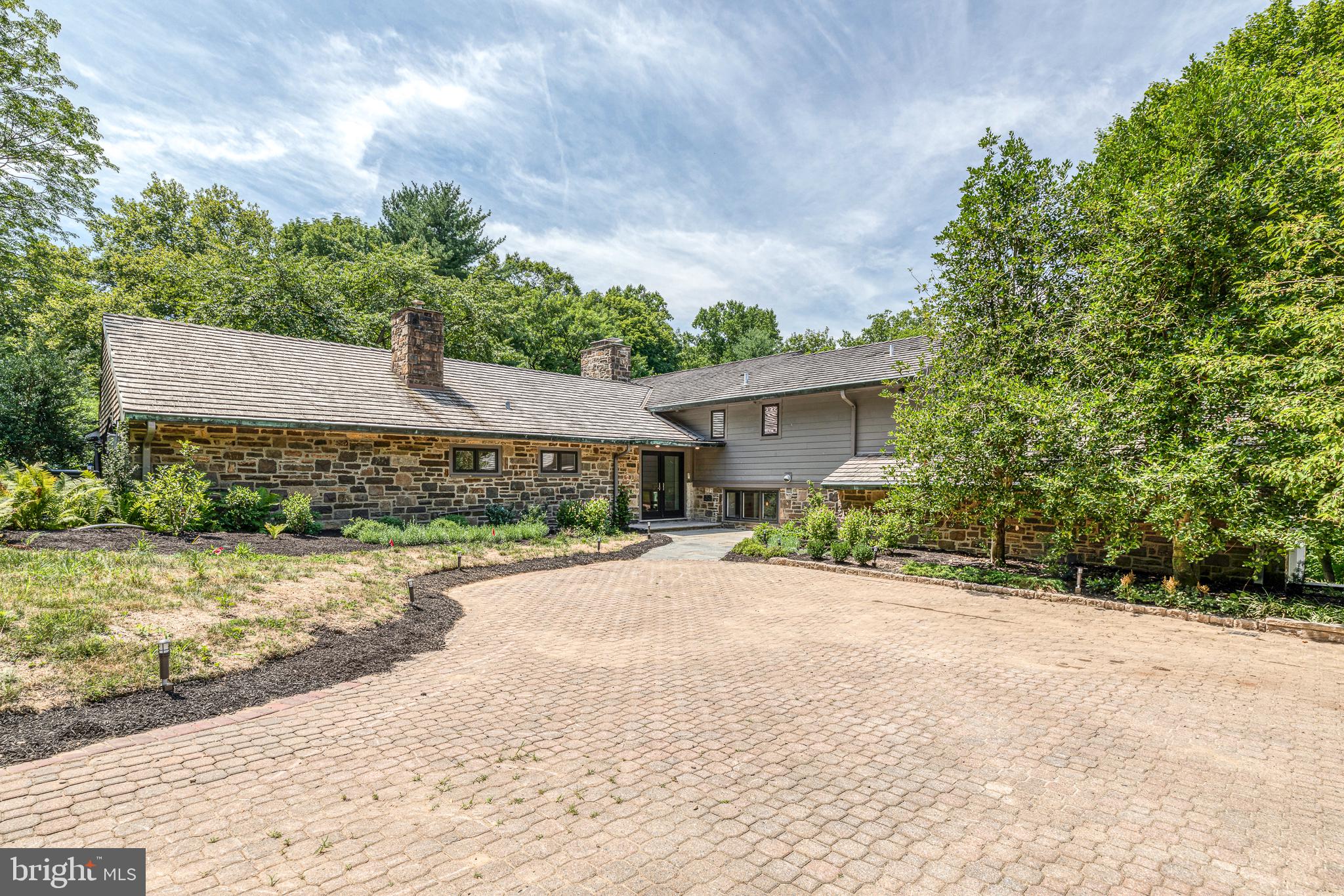 ANDORRA WOODS - Residential