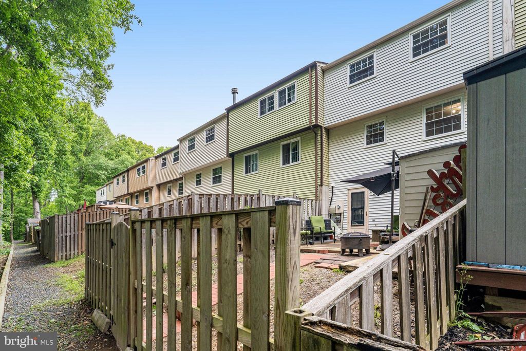 Photo of 8254 Burning Forest Court, SPRINGFIELD, VA 22153 (MLS # VAFX2309340)