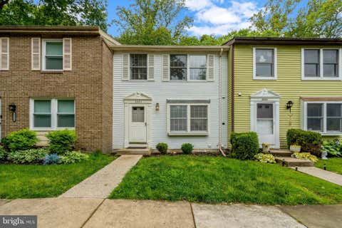 Townhouse For Sale - 8254 Burning Forest Court<br/> SPRINGFIELD, VA 22153