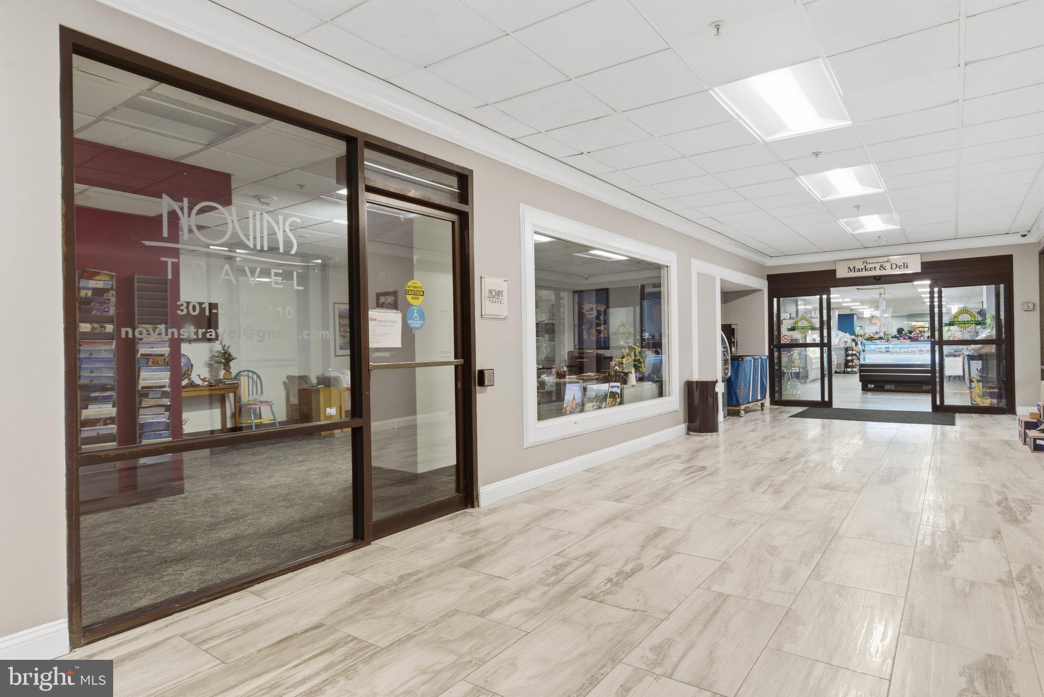 PROMENADE TOWERS - Residential