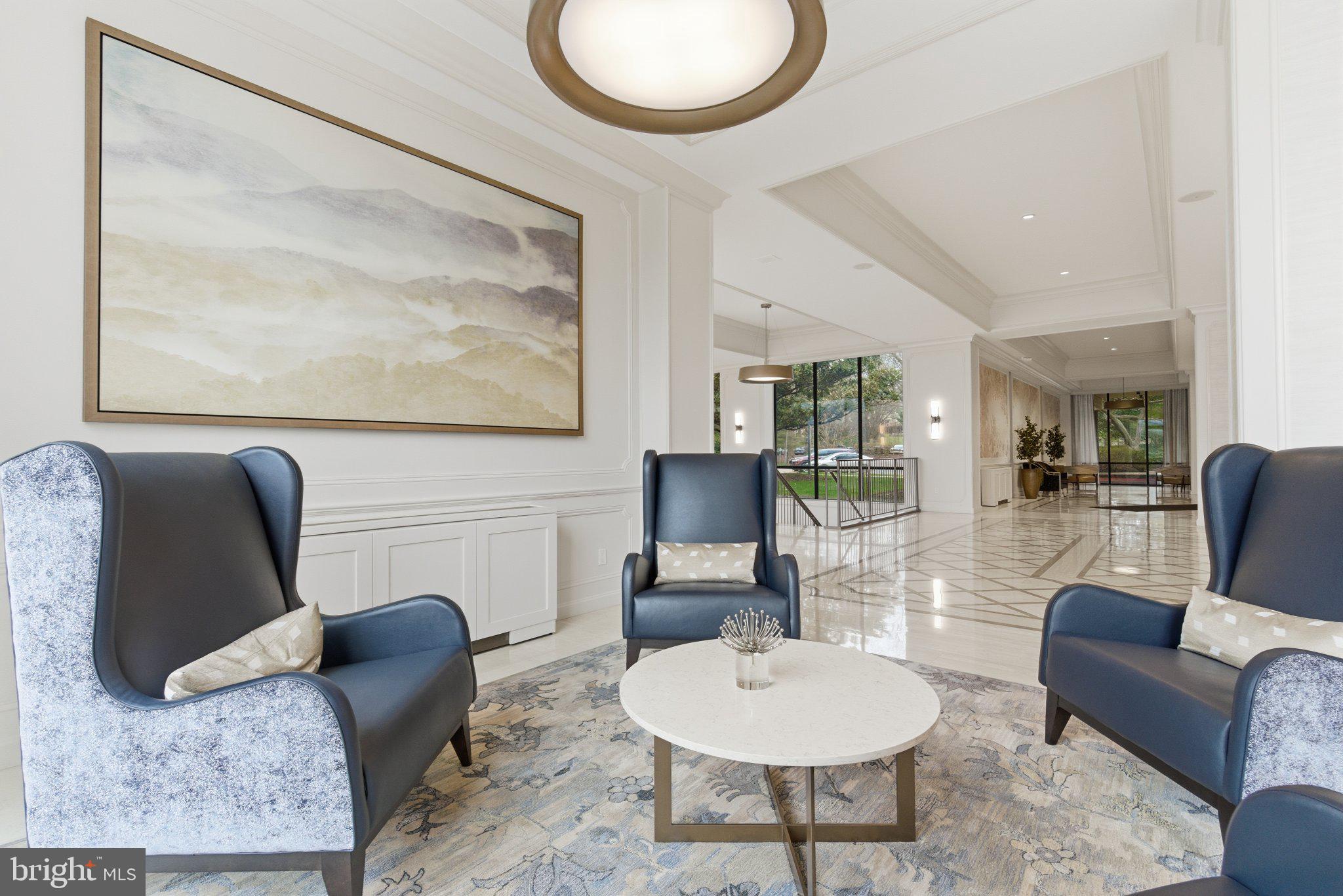 PROMENADE TOWERS - Residential