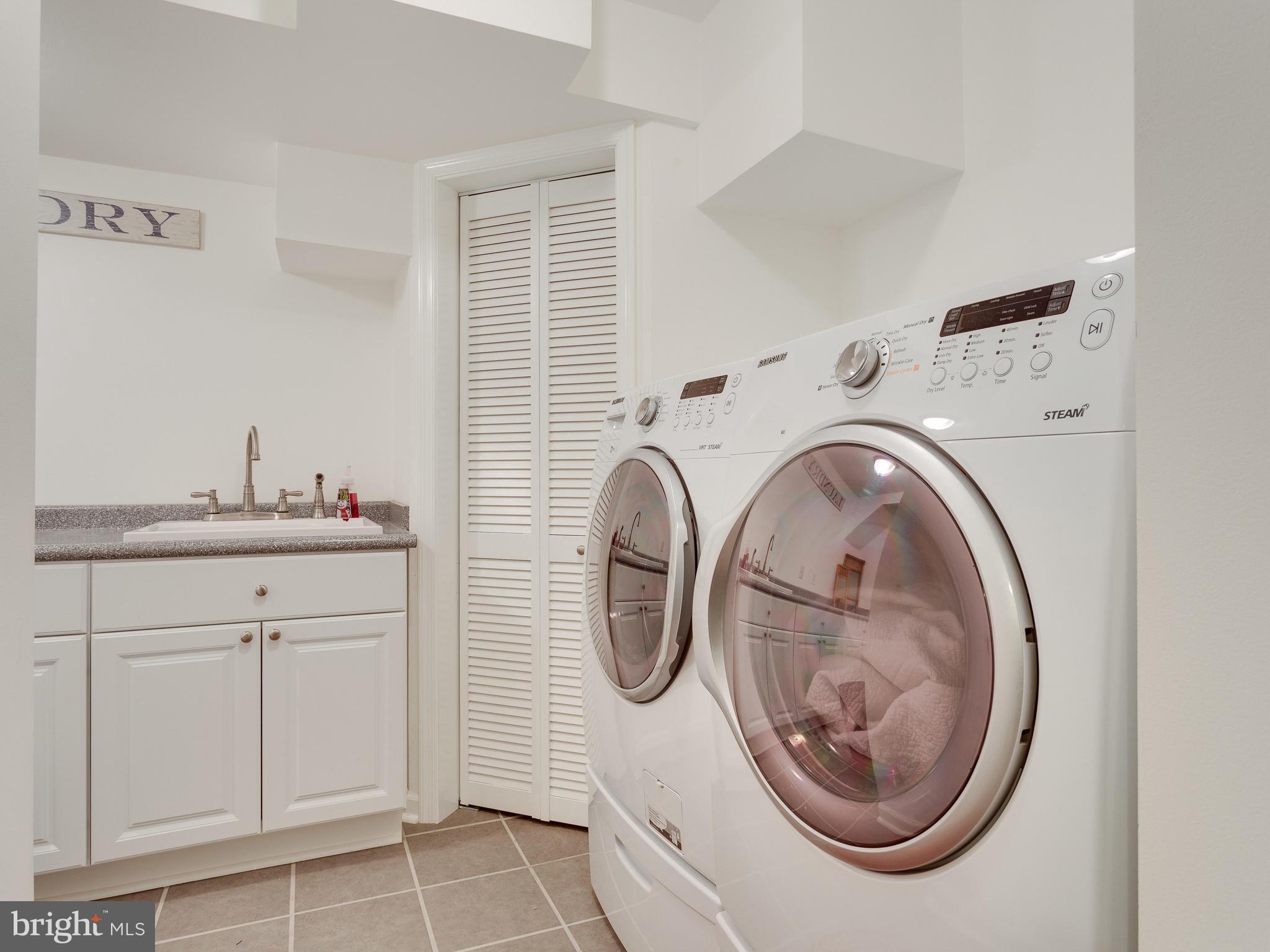 OLD MILL COMMUNITY - Residential