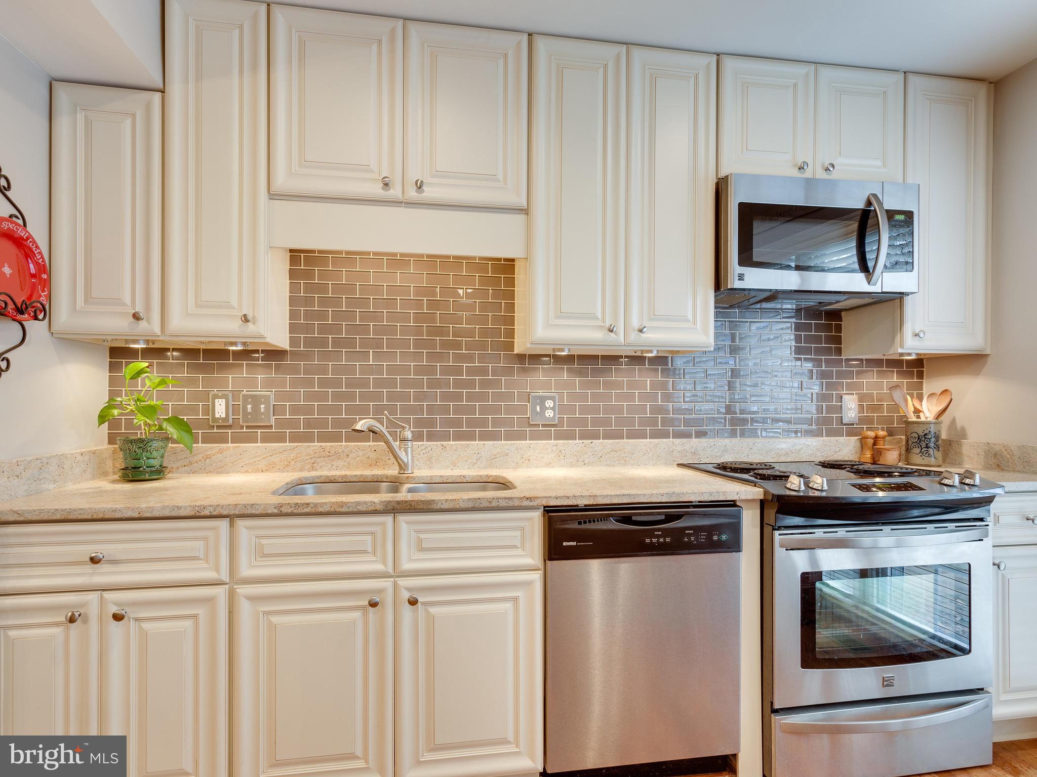 OLD MILL COMMUNITY - Residential