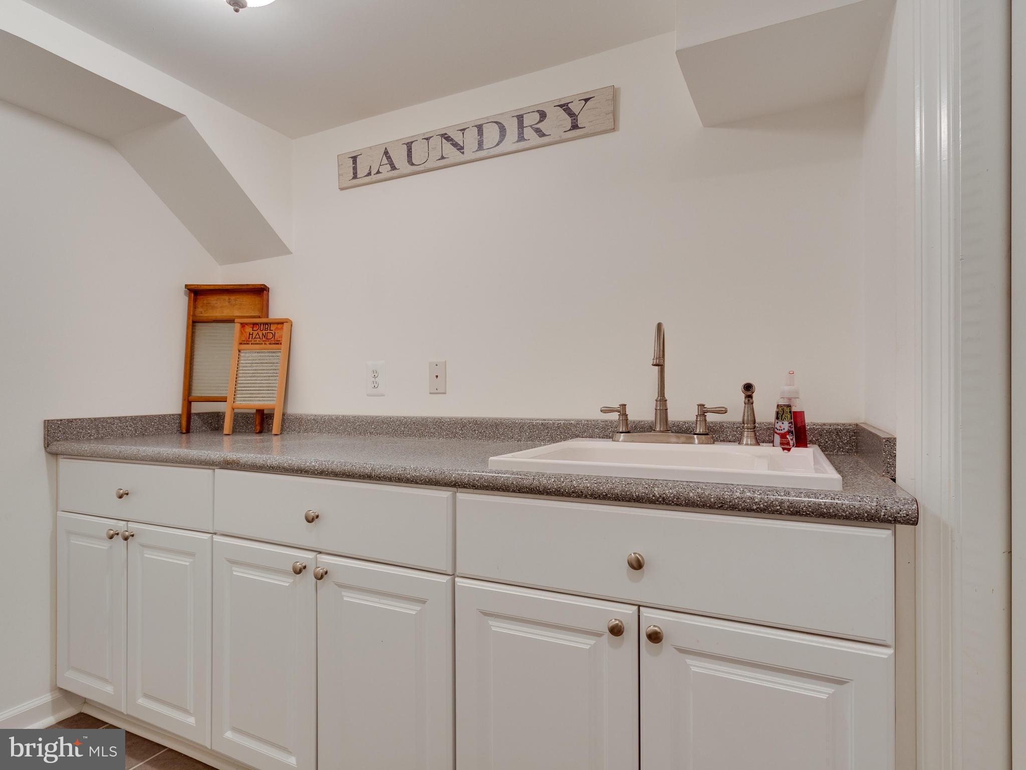 OLD MILL COMMUNITY - Residential