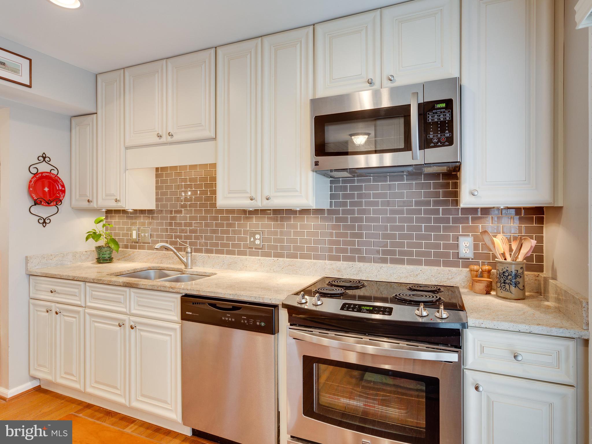 OLD MILL COMMUNITY - Residential