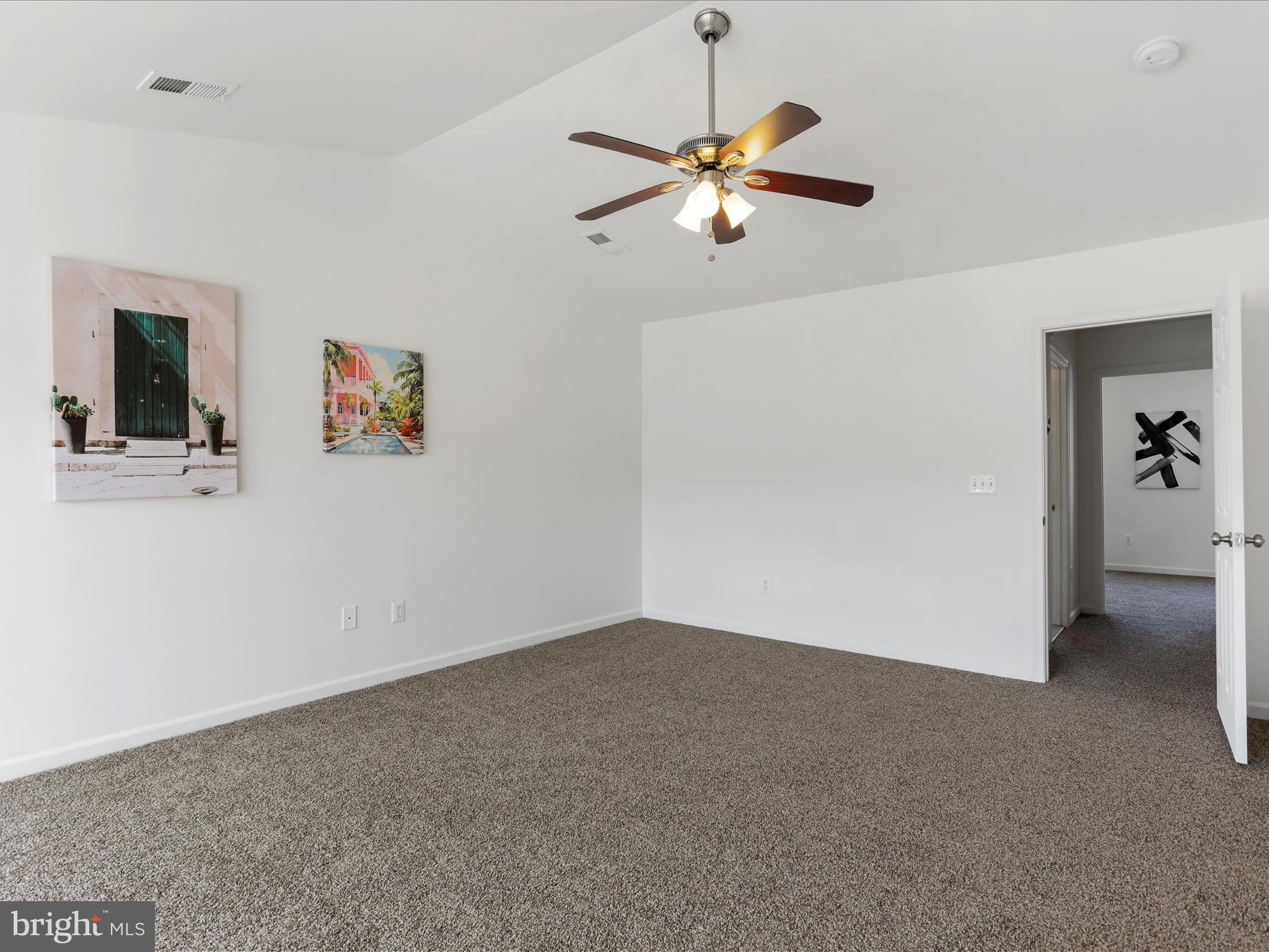 LAKELAND PLACE - Residential