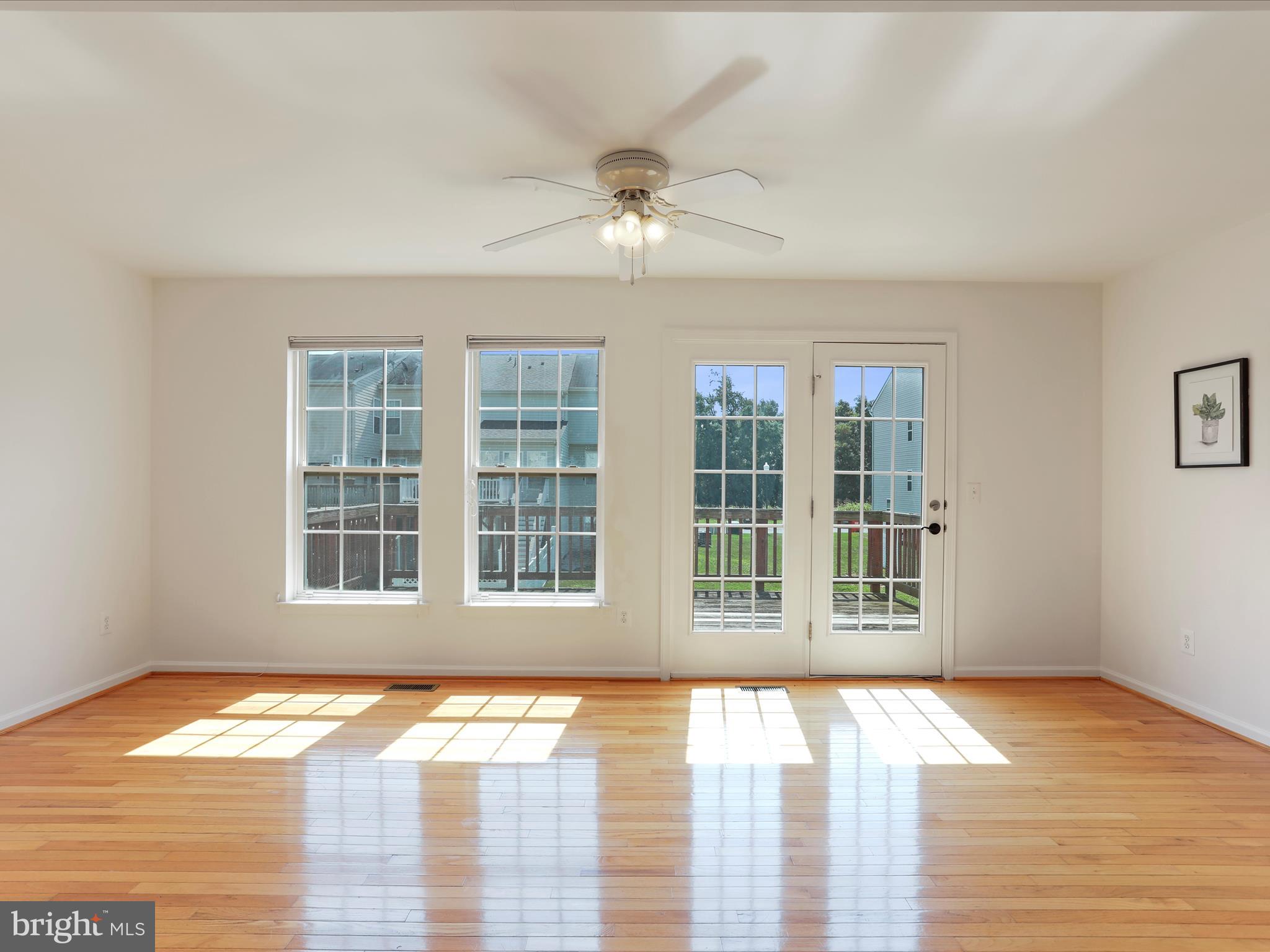 LAKELAND PLACE - Residential