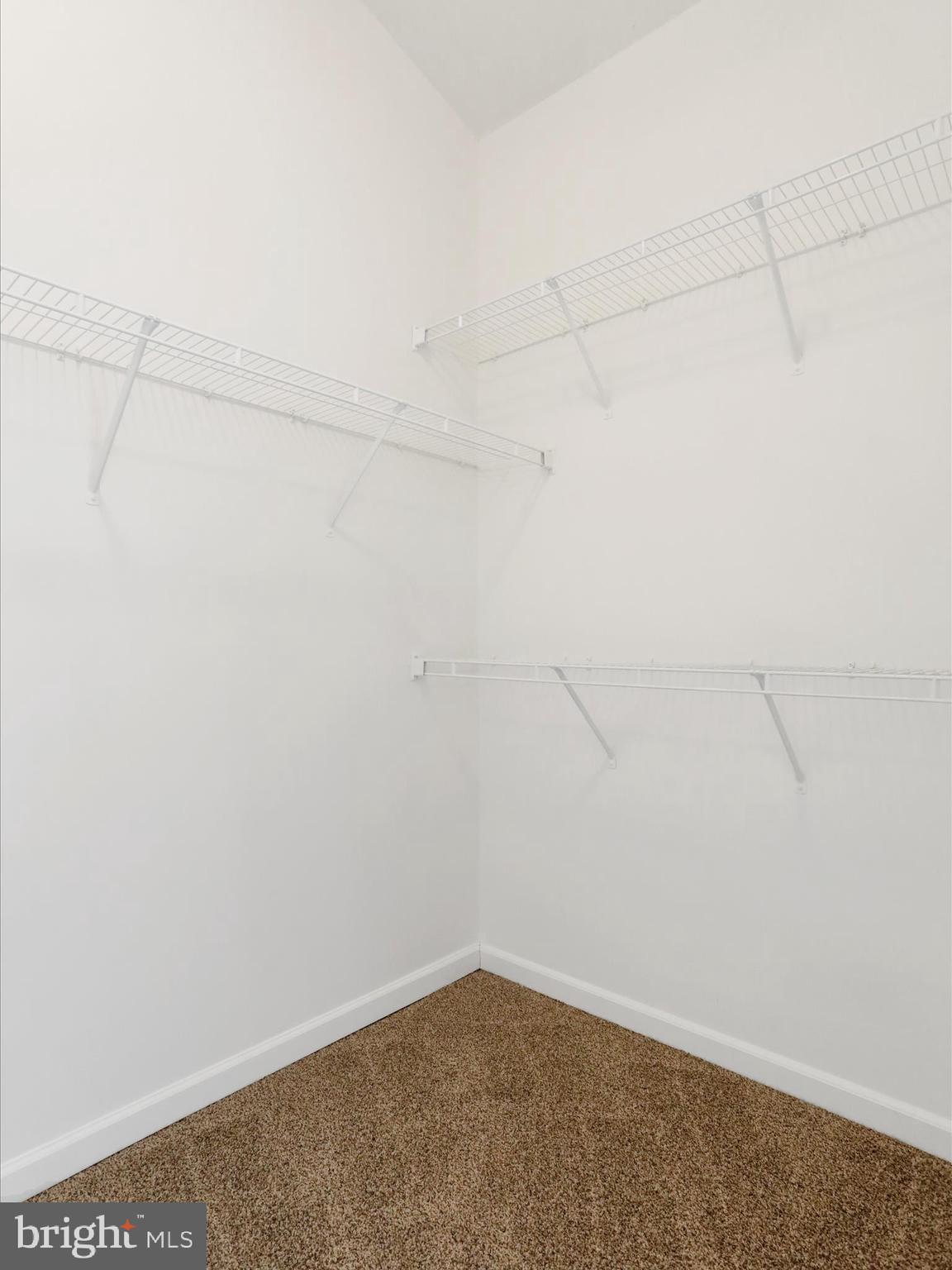 LAKELAND PLACE - Residential