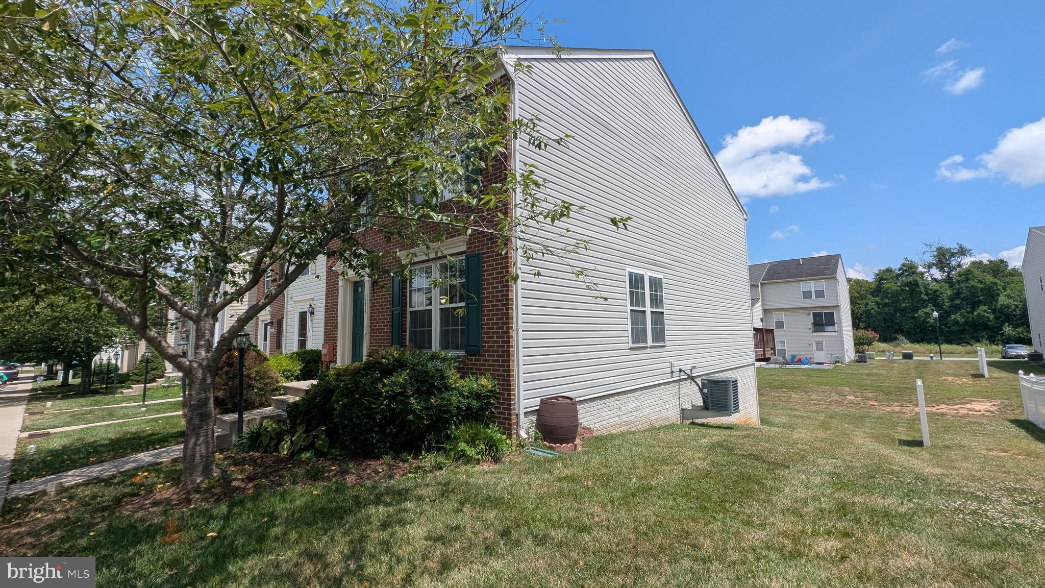 1226 STEED STREET