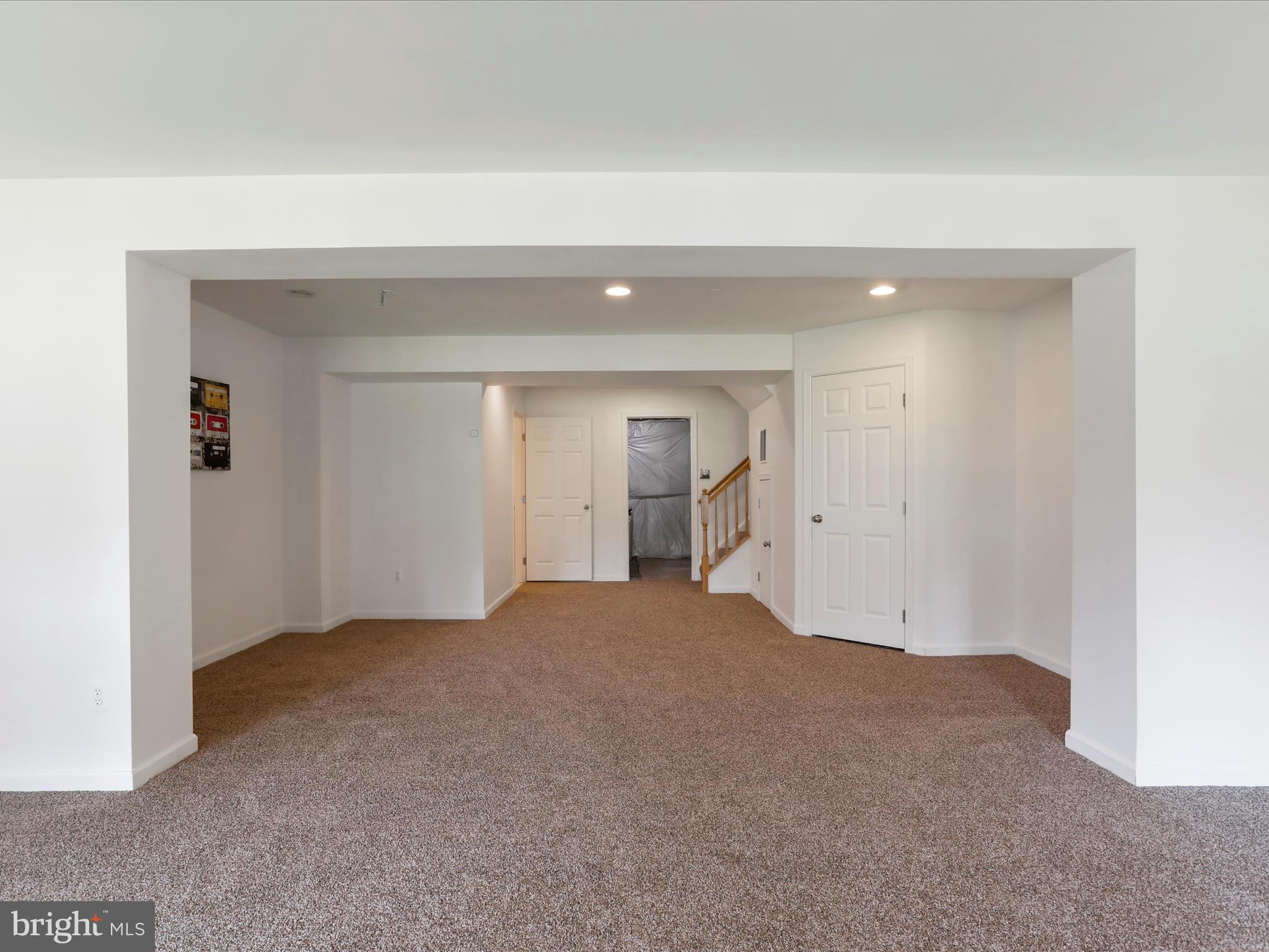 LAKELAND PLACE - Residential