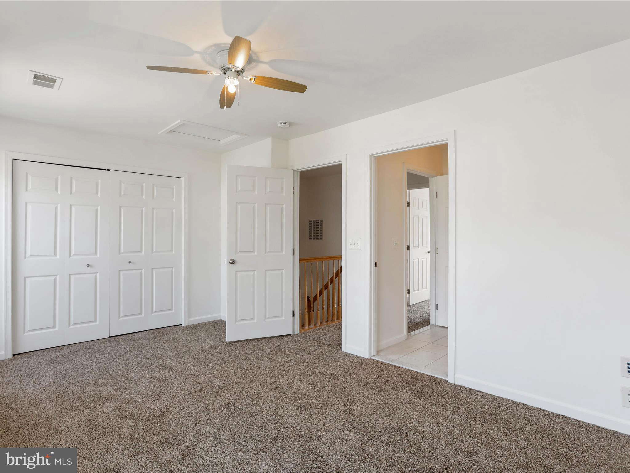 LAKELAND PLACE - Residential