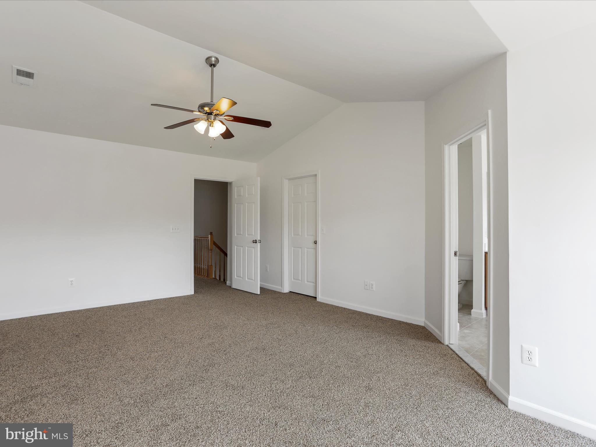 LAKELAND PLACE - Residential