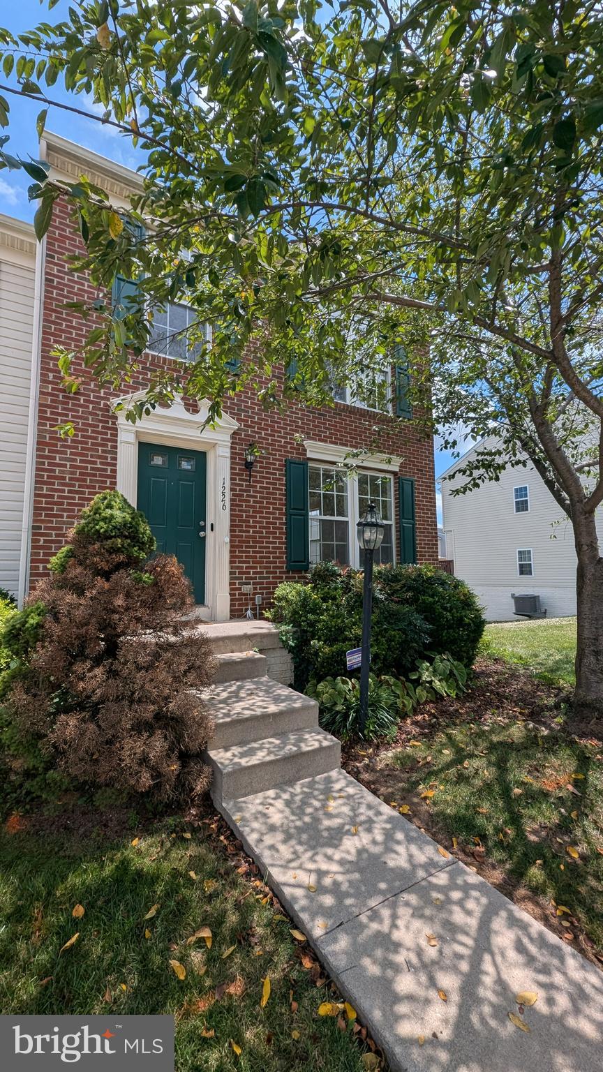 1226 STEED STREET