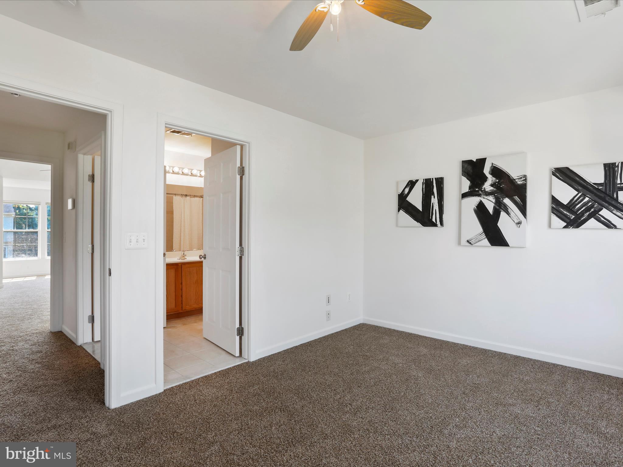 LAKELAND PLACE - Residential