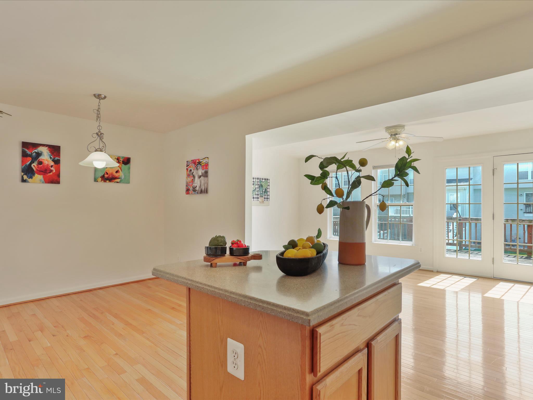 LAKELAND PLACE - Residential