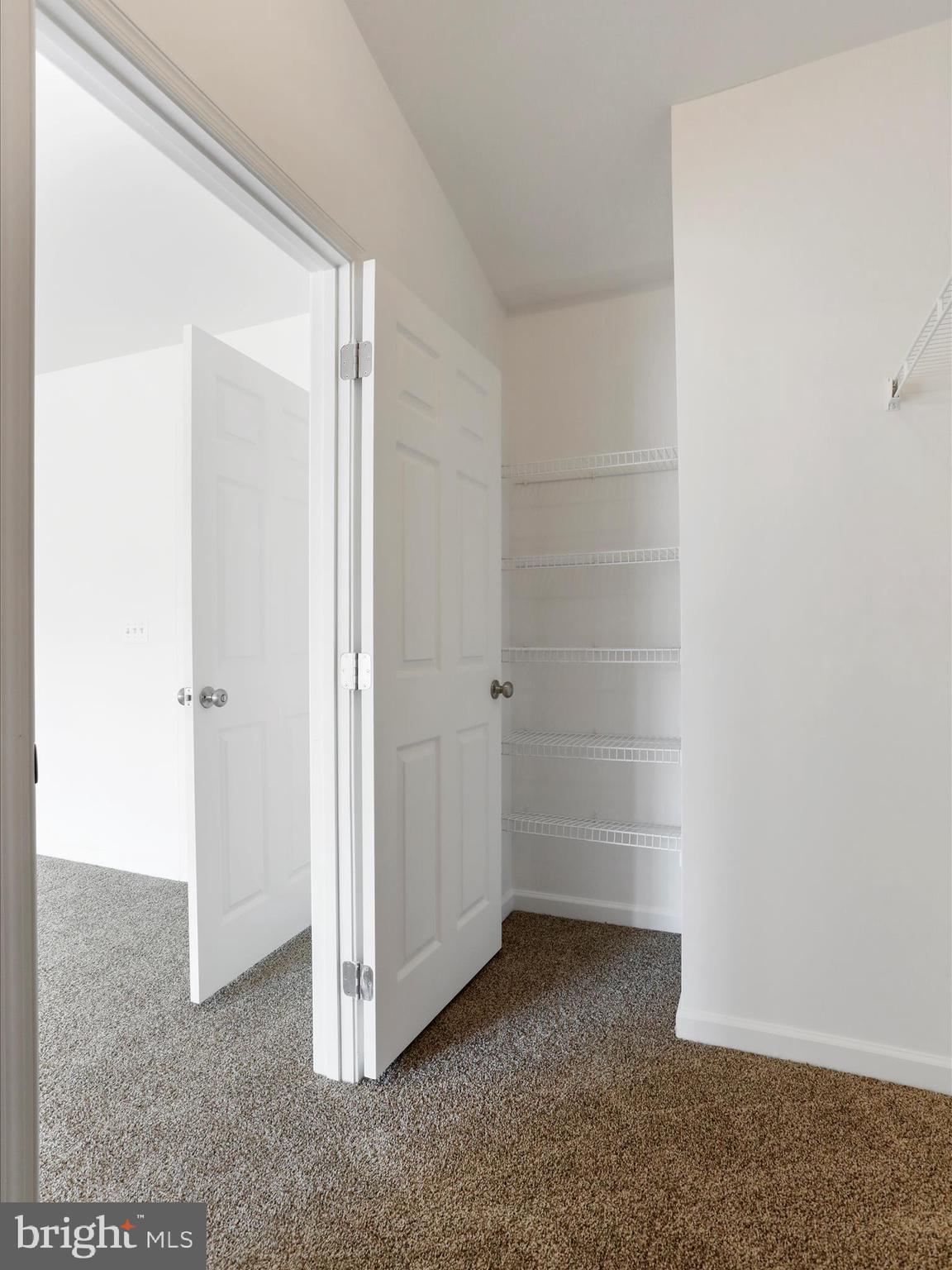 LAKELAND PLACE - Residential