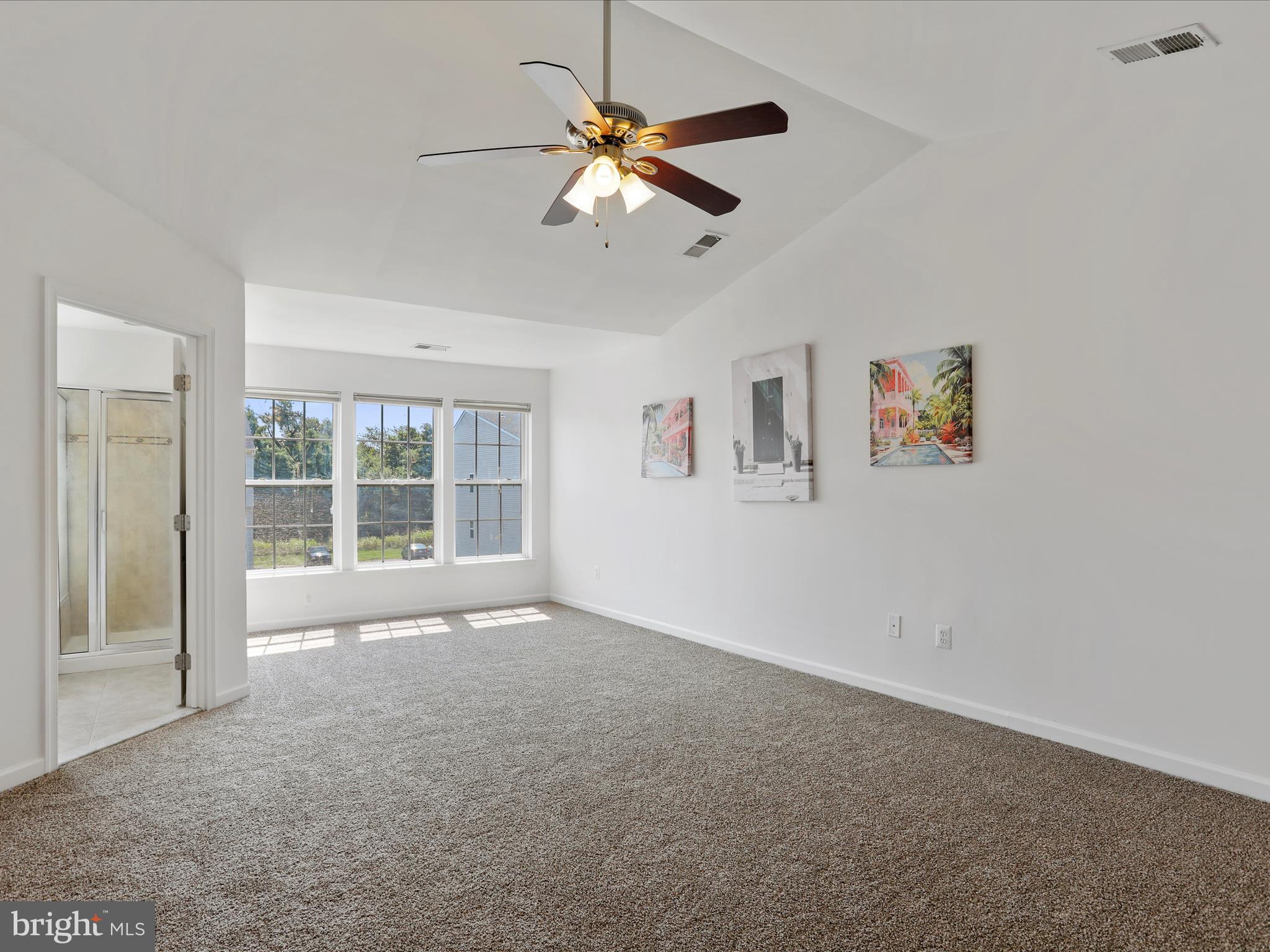 LAKELAND PLACE - Residential