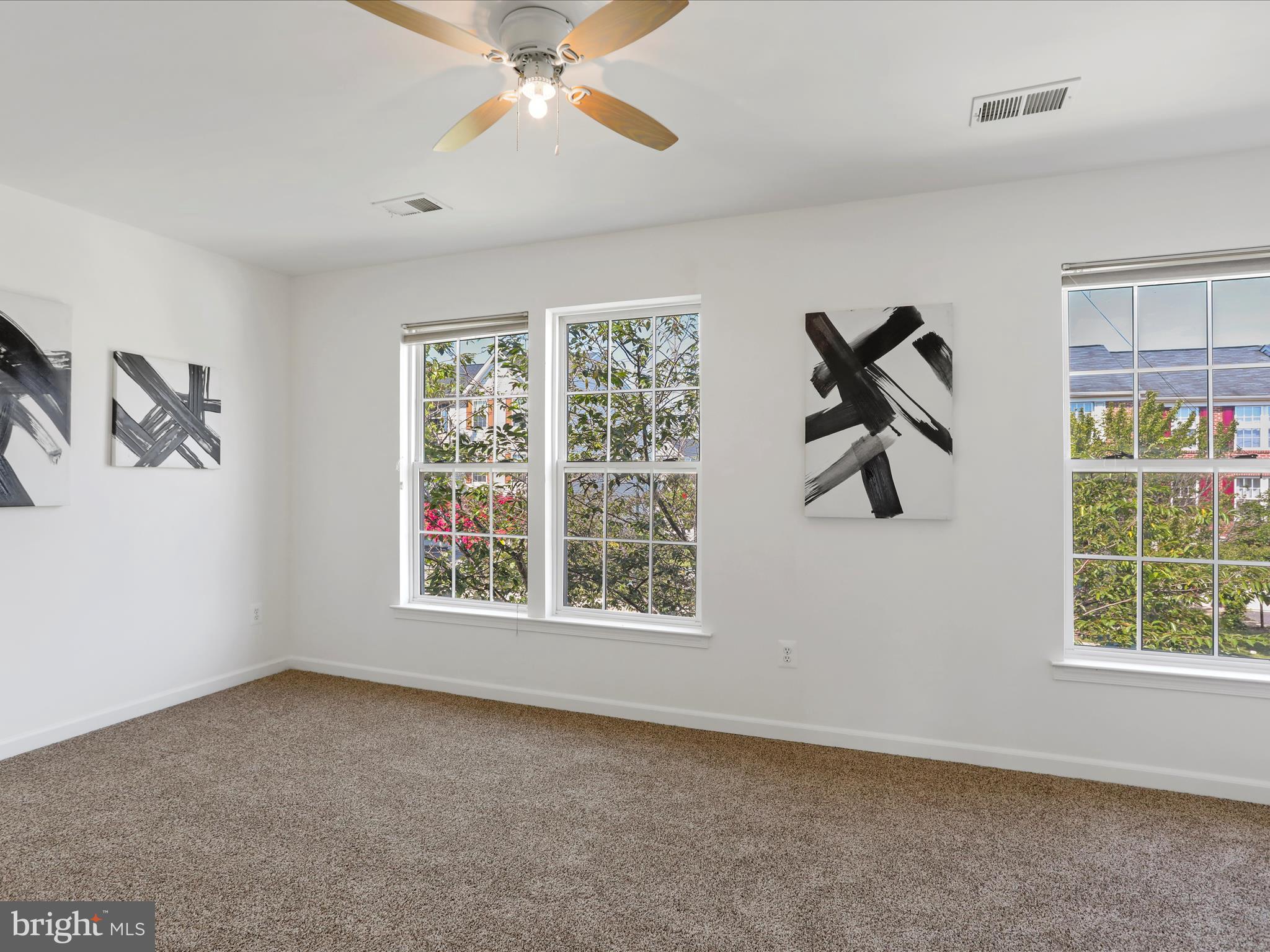 LAKELAND PLACE - Residential