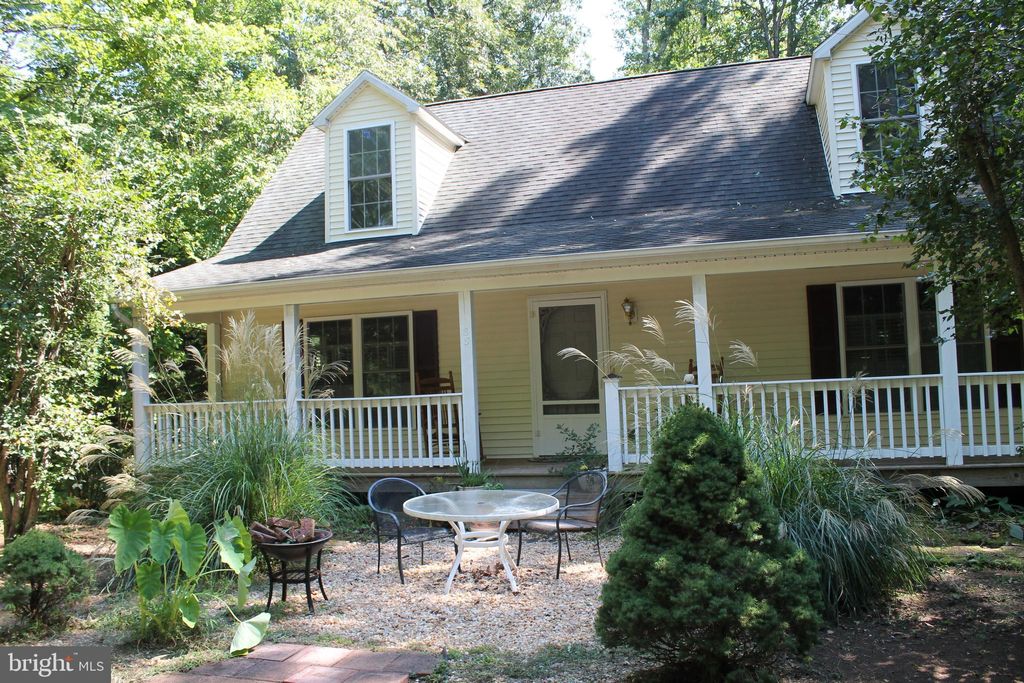 Photo of 88 Carter Way, MONTROSS, VA 22520 (MLS # VAWE2009720)