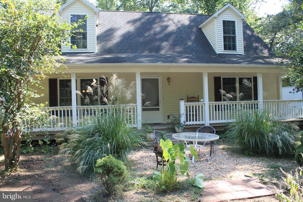 Photo of 88 Carter Way, MONTROSS, VA 22520 (MLS # VAWE2009720)