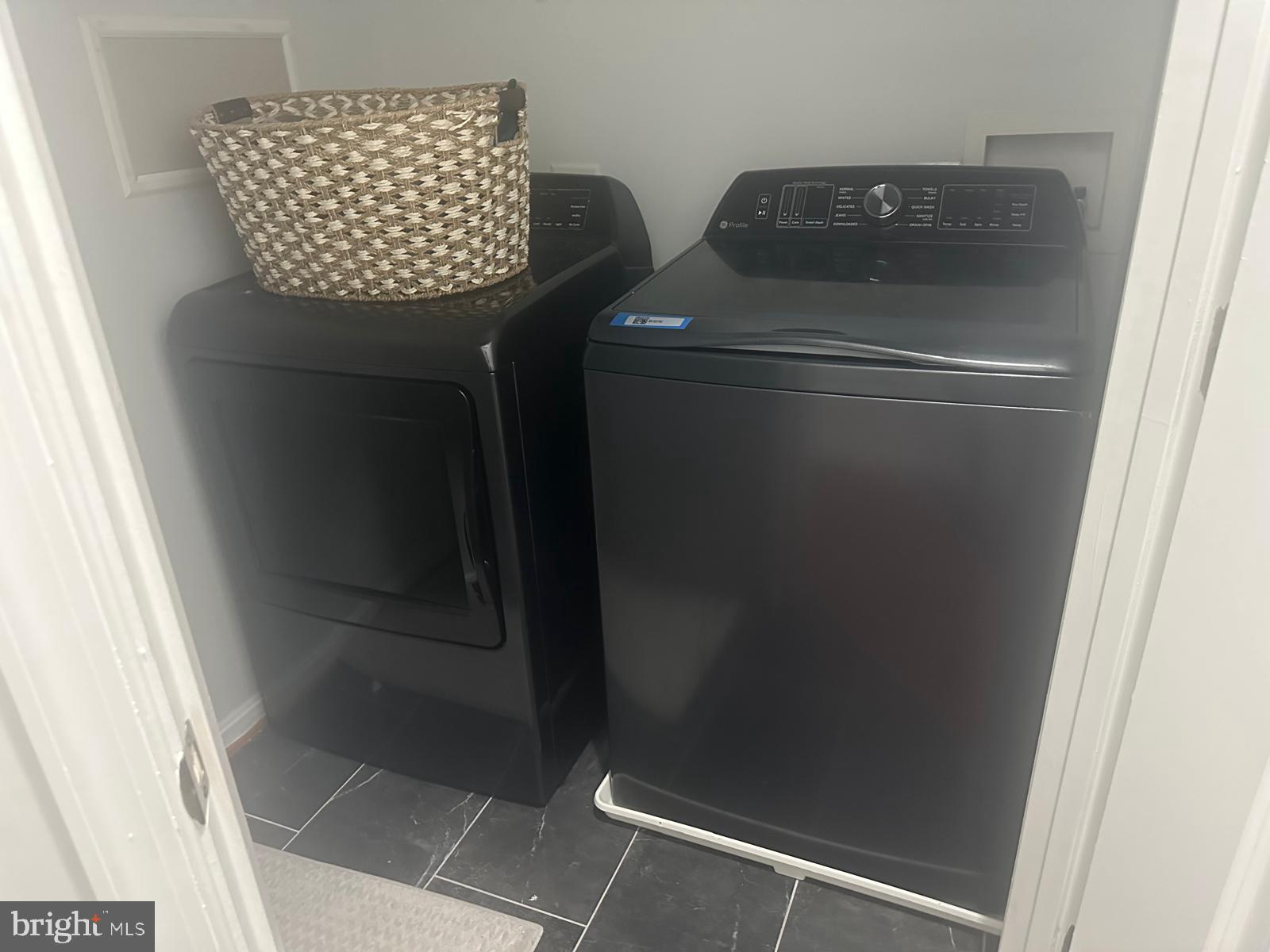 FAIRWOOD - Residential Lease