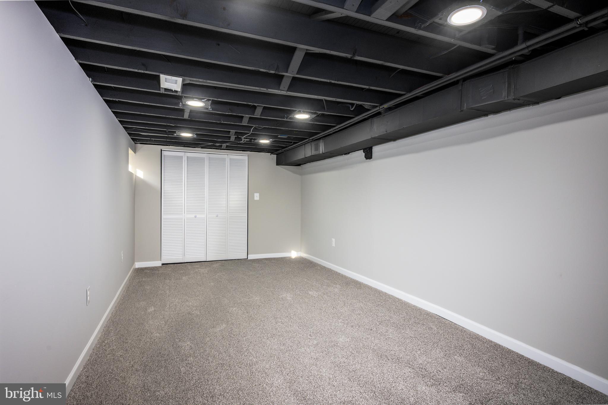 OLIVER BEACH - Residential