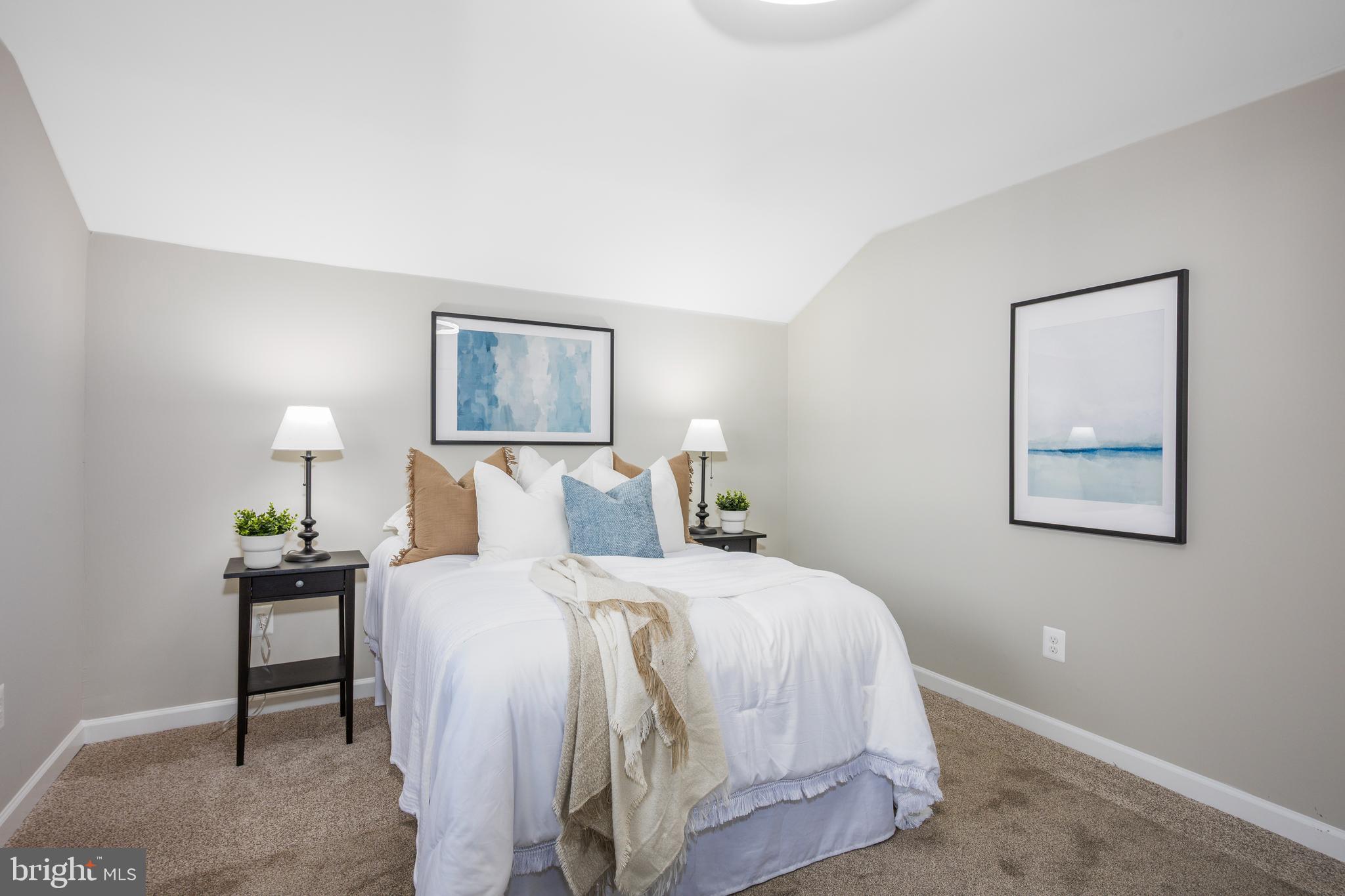 OLIVER BEACH - Residential