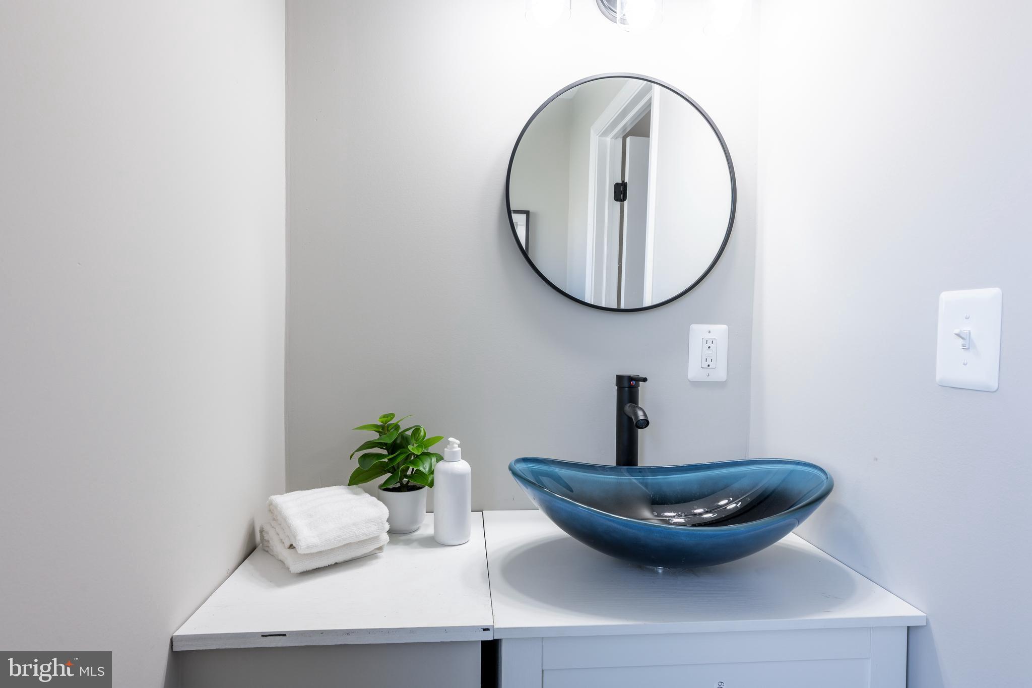 OLIVER BEACH - Residential