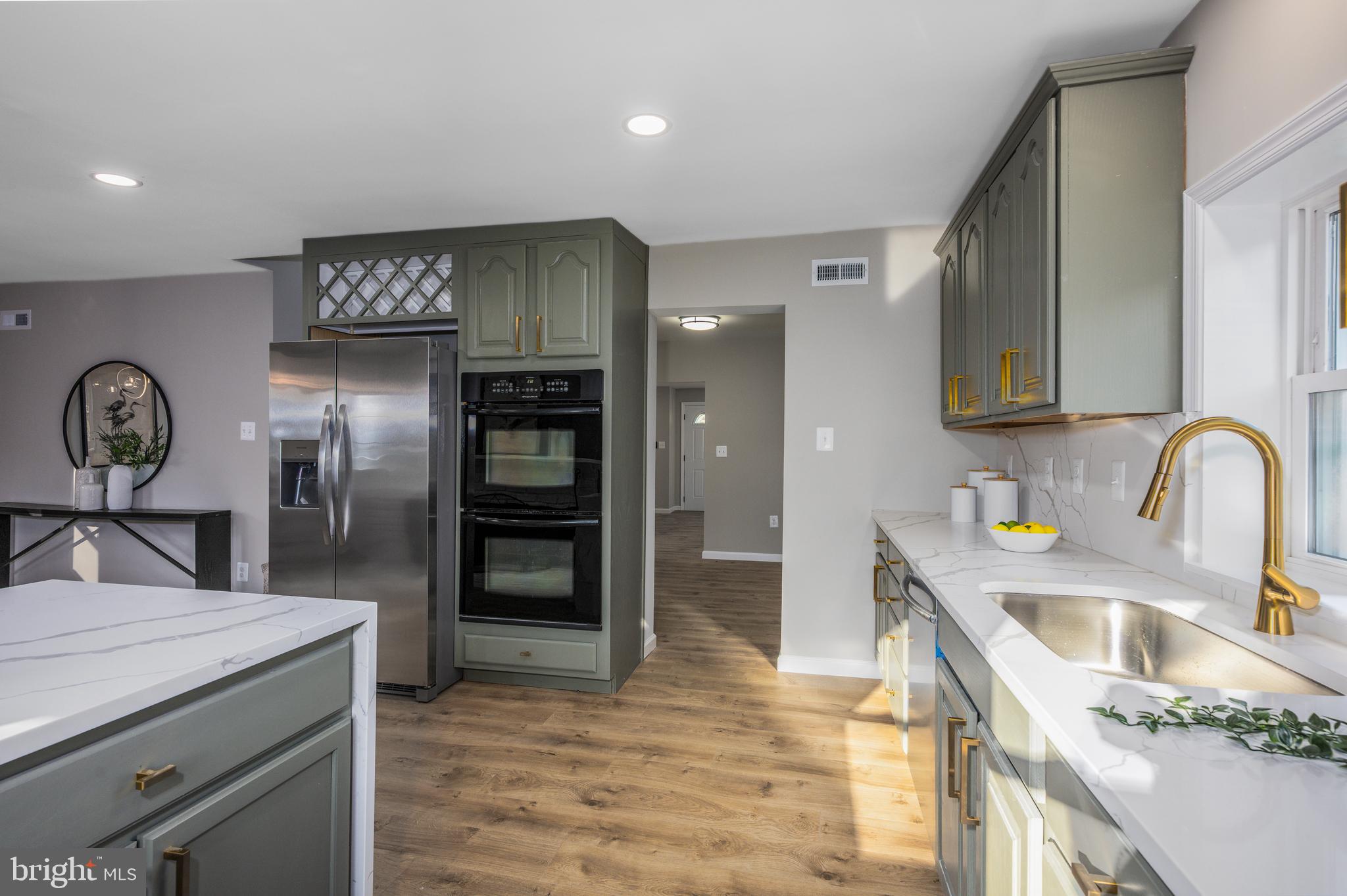 OLIVER BEACH - Residential