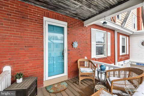 564 MARSHALL AVENUE READING PA 19606